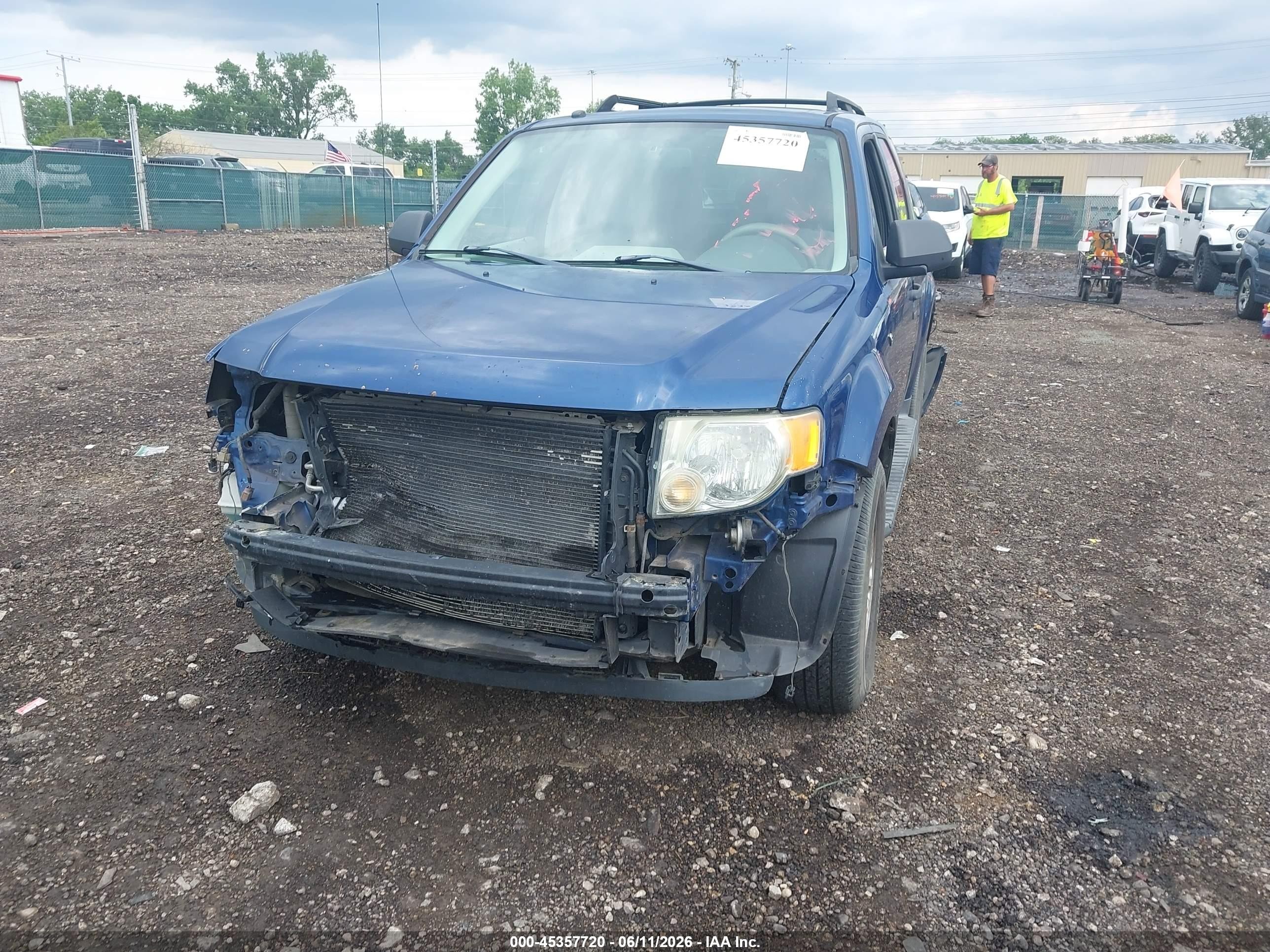2008 Ford Escape Xlt Blue vin: 1FMCU931X8KB46590