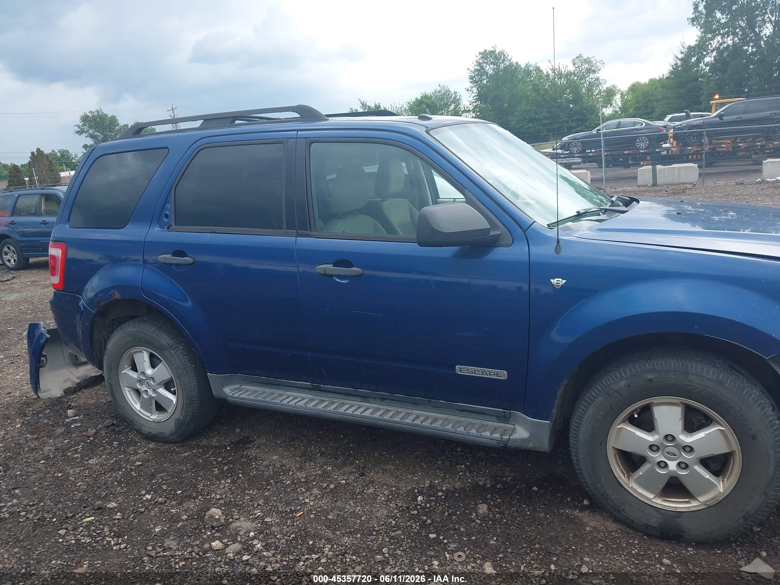 2008 Ford Escape Xlt Blue vin: 1FMCU931X8KB46590