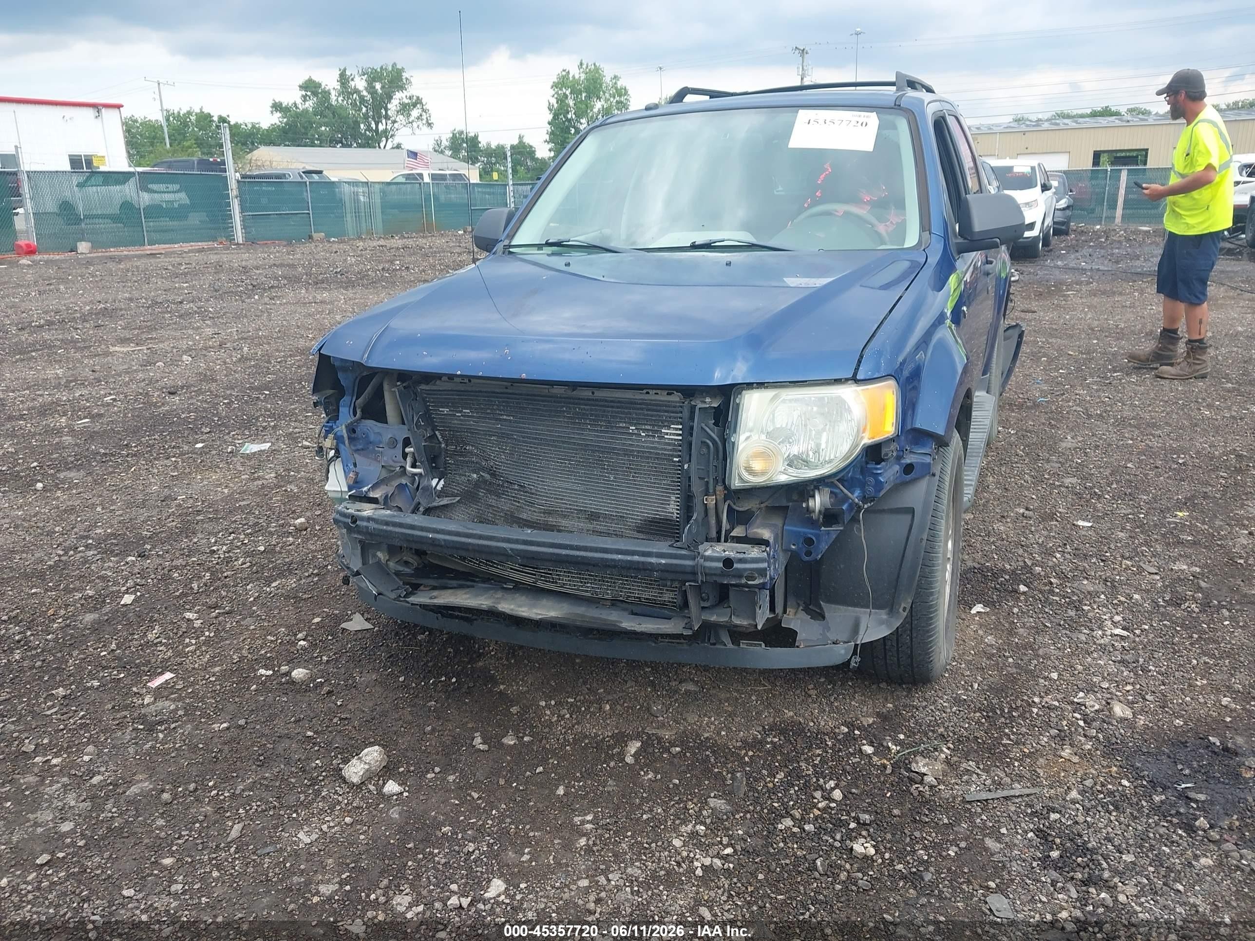 2008 Ford Escape Xlt Blue vin: 1FMCU931X8KB46590