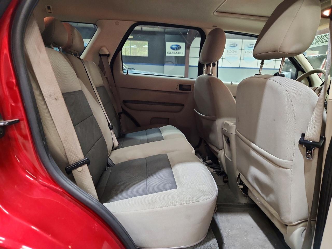 2008 Ford Escape Xlt Red vin: 1FMCU931X8KB58156