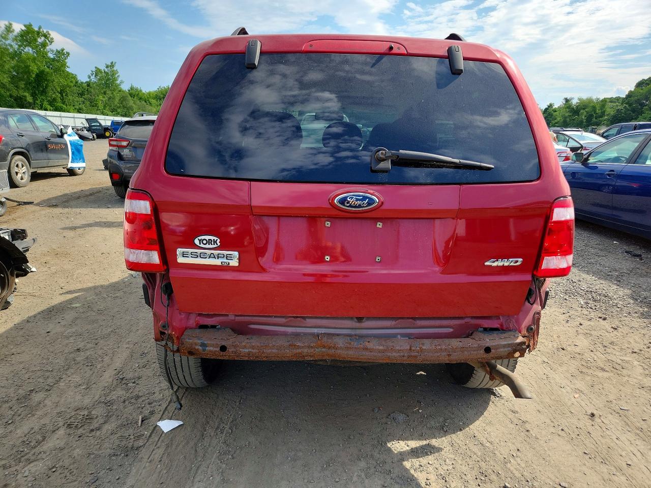 2008 Ford Escape Xlt Red vin: 1FMCU931X8KC32157