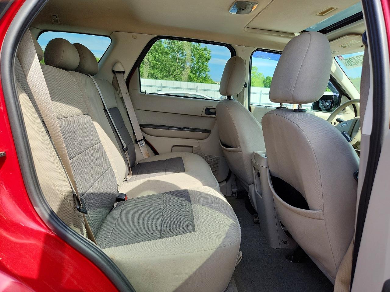 2008 Ford Escape Xlt Red vin: 1FMCU931X8KC32157