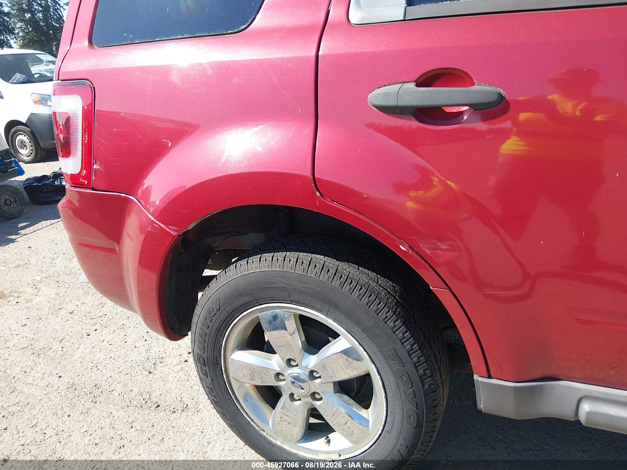 2008 Ford Escape Xlt Красный vin: 1FMCU931X8KC81312