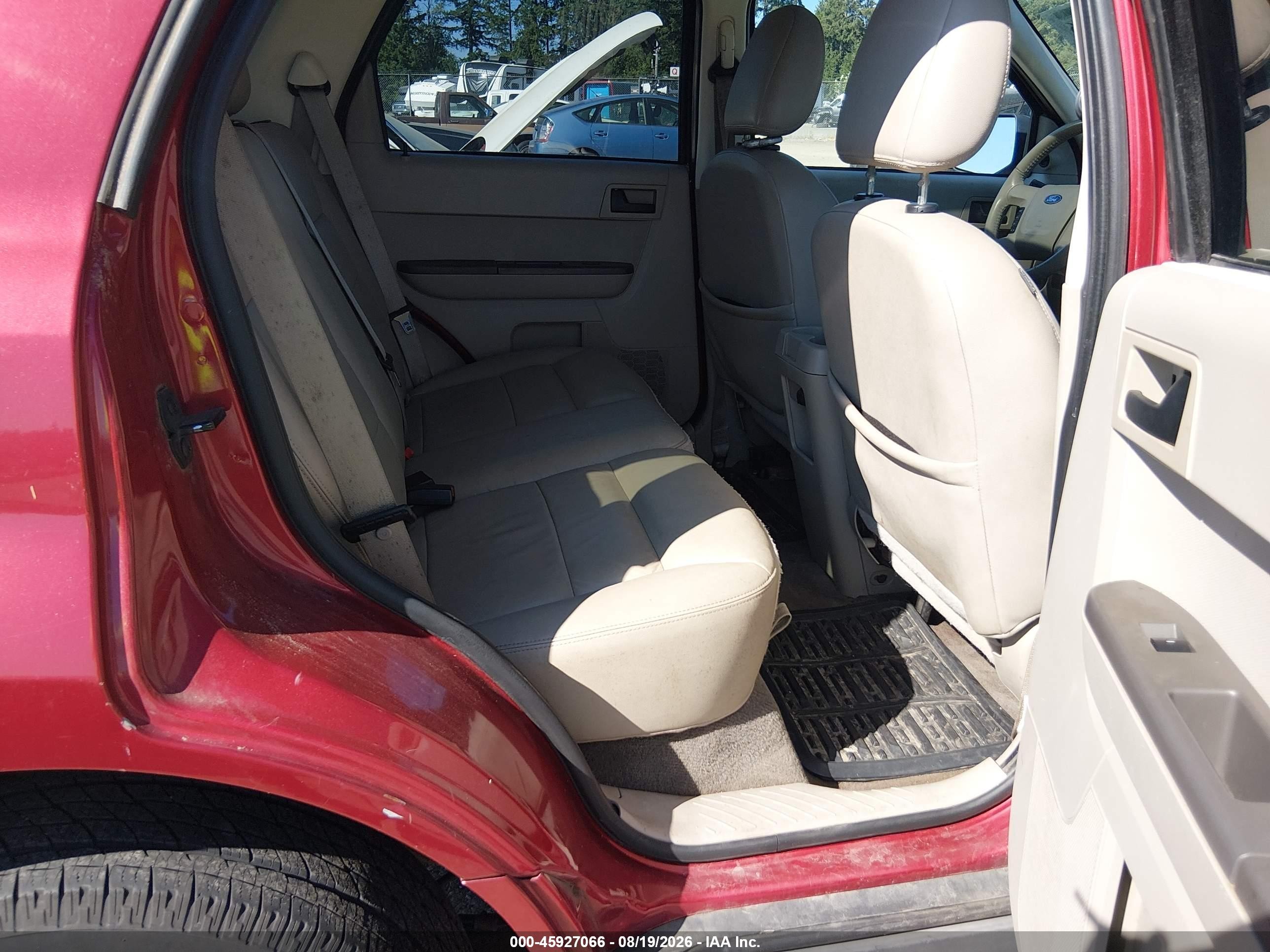 2008 Ford Escape Xlt Красный vin: 1FMCU931X8KC81312