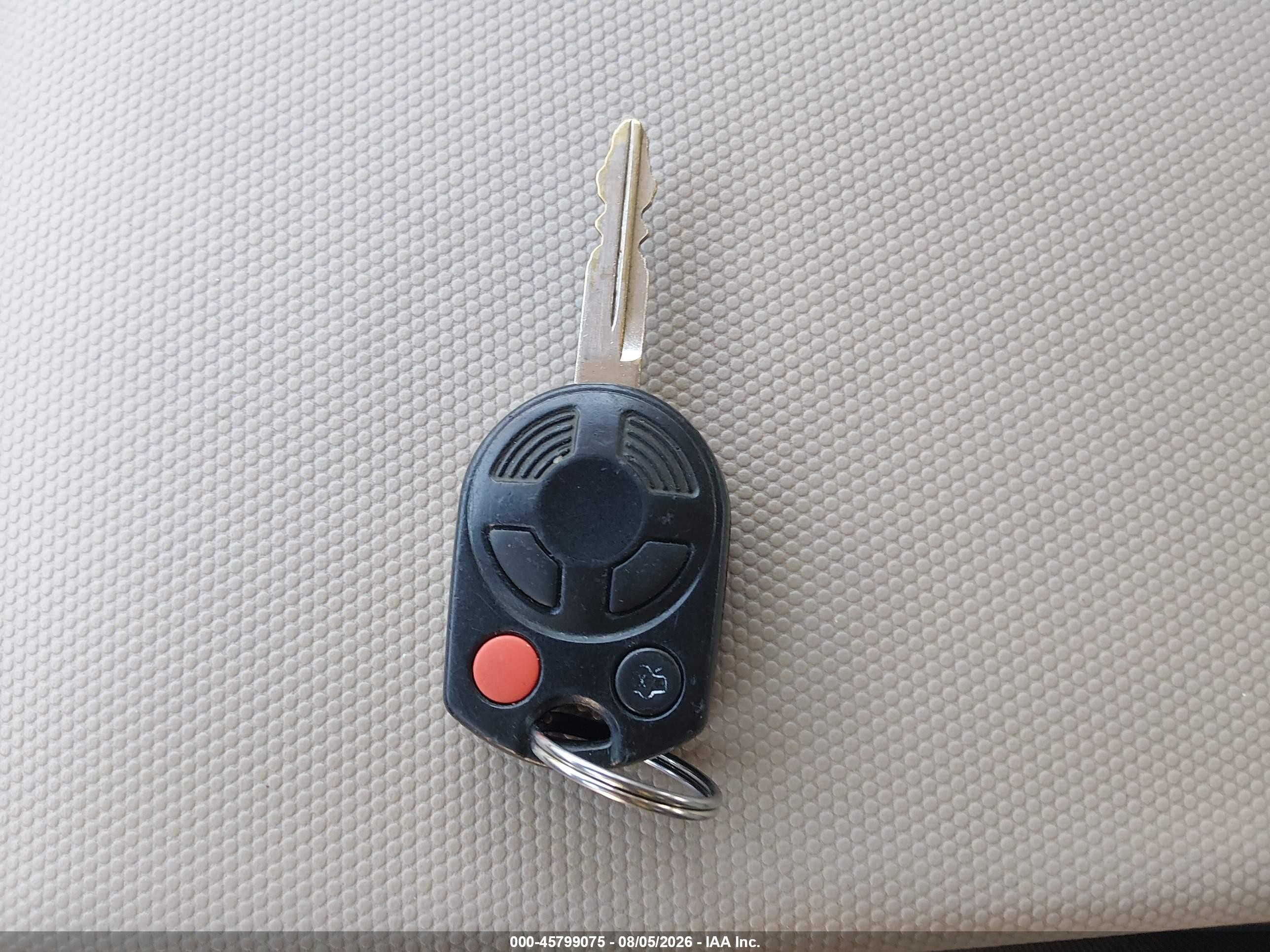 2008 Ford Escape Xlt Red vin: 1FMCU931X8KD40195