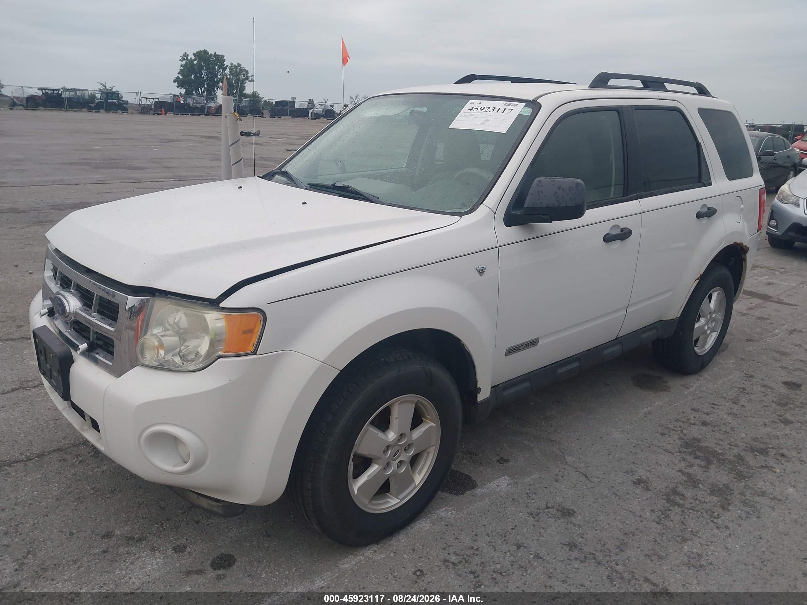 2008 Ford Escape Xlt Белый vin: 1FMCU931X8KD65355