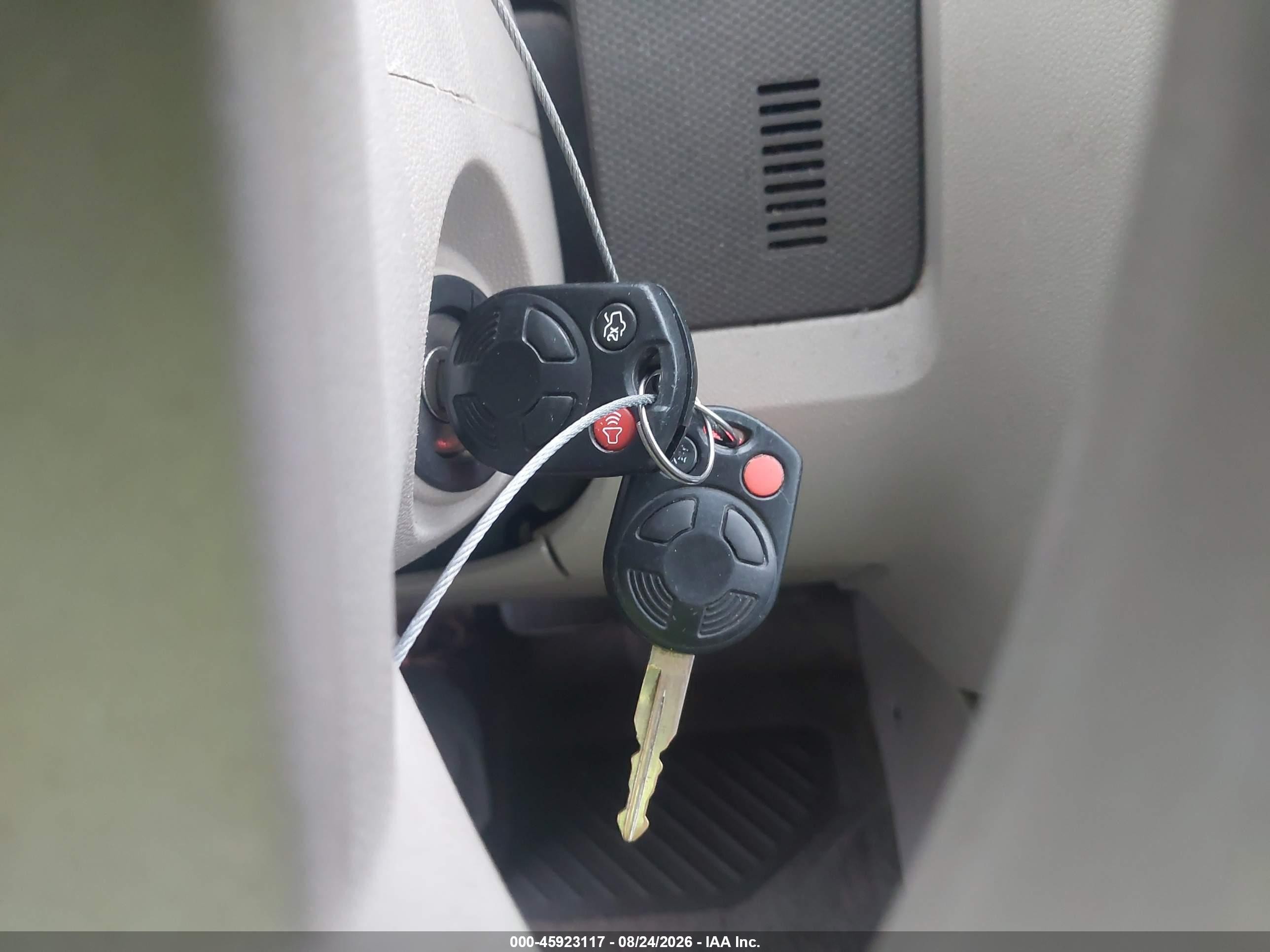 2008 Ford Escape Xlt Белый vin: 1FMCU931X8KD65355