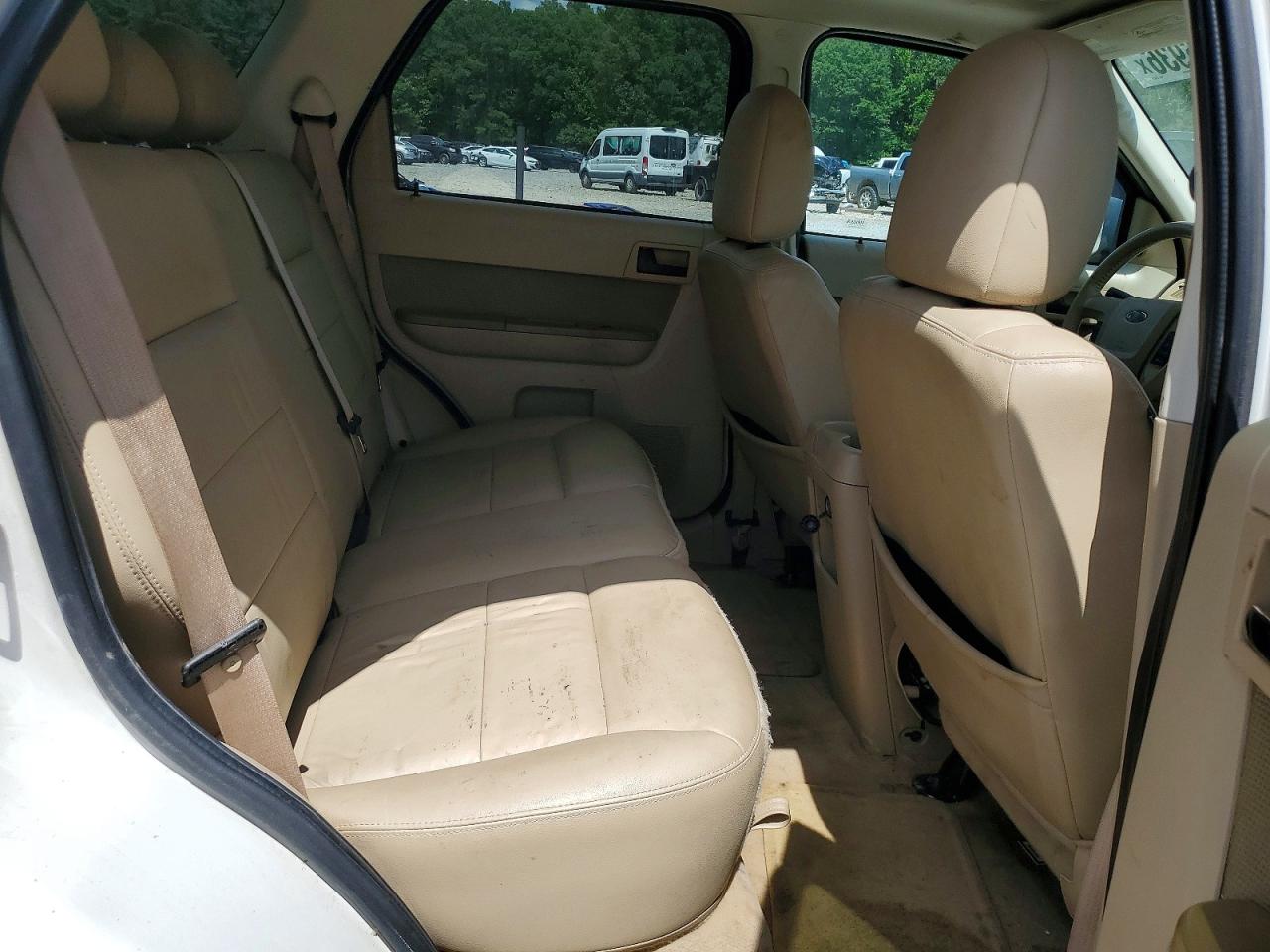 2009 Ford Escape Xlt White vin: 1FMCU93719KB70377