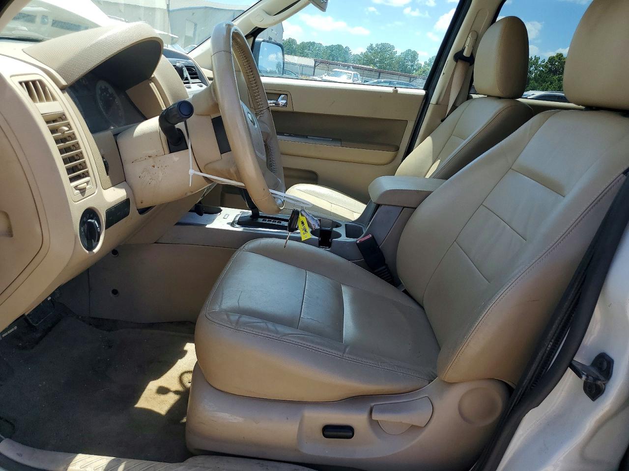 2009 Ford Escape Xlt White vin: 1FMCU93719KB70377