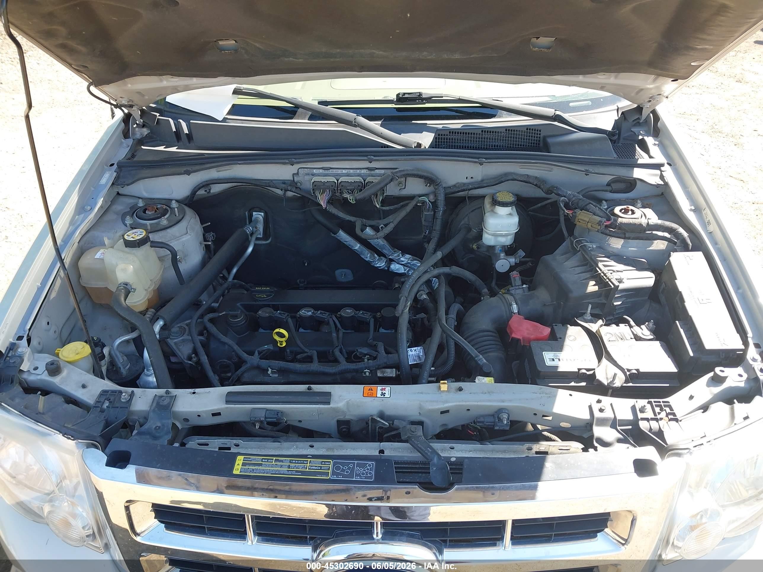 2009 Ford Escape Xlt Beige vin: 1FMCU93719KD07673