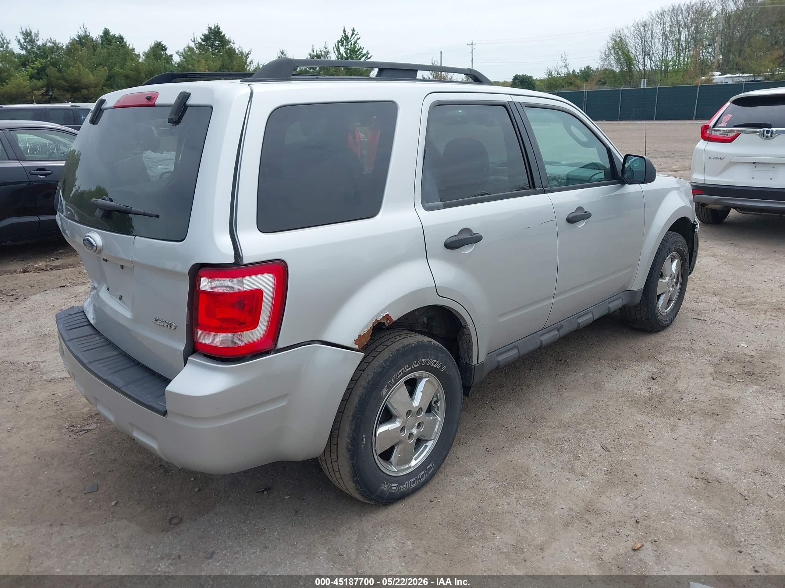 2009 Ford Escape Xlt Gray vin: 1FMCU93759KA74932