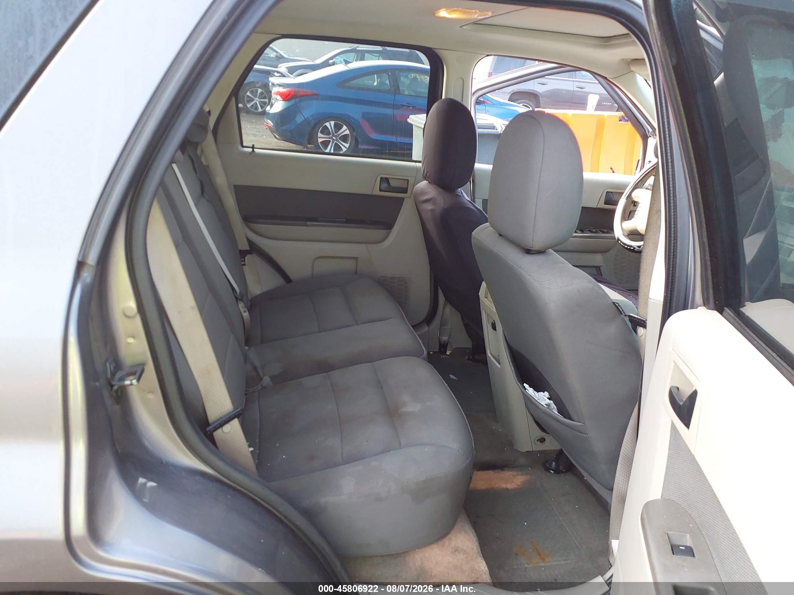 2009 Ford Escape Xlt Gray vin: 1FMCU93789KB21631