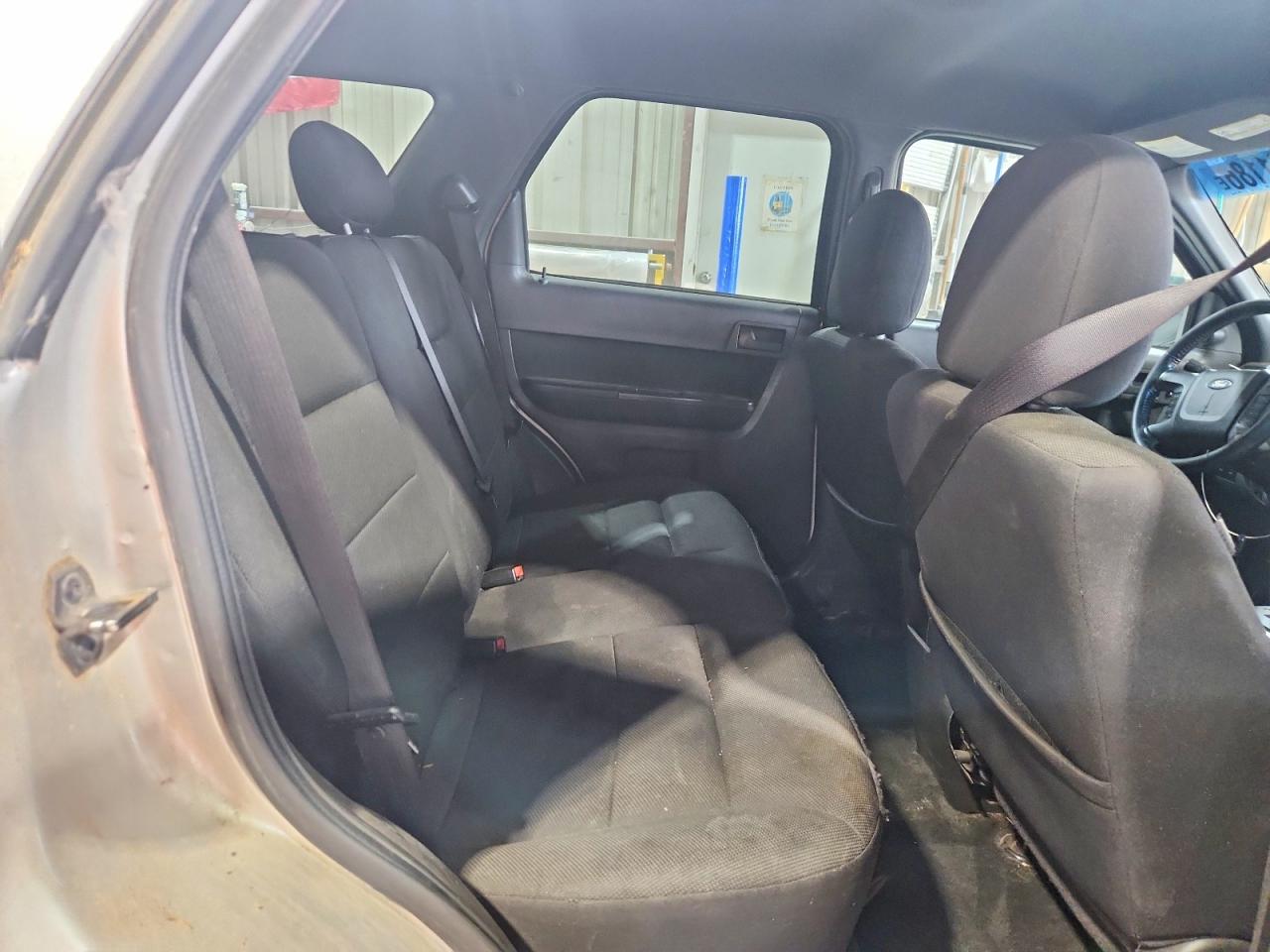 2009 Ford Escape Xlt Silver vin: 1FMCU93G09KB70046