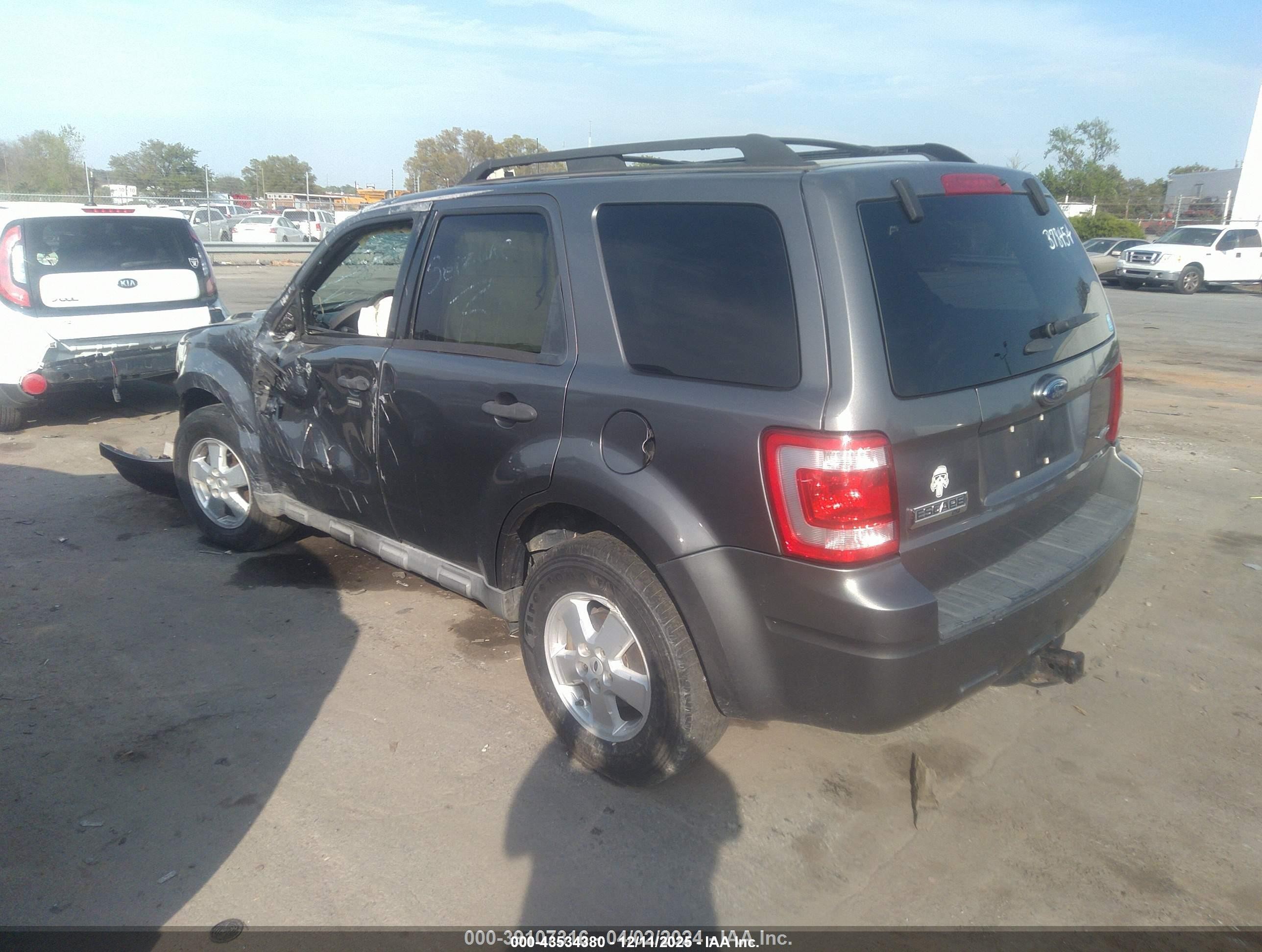 2009 Ford Escape Xlt Gray vin: 1FMCU93G09KB78454
