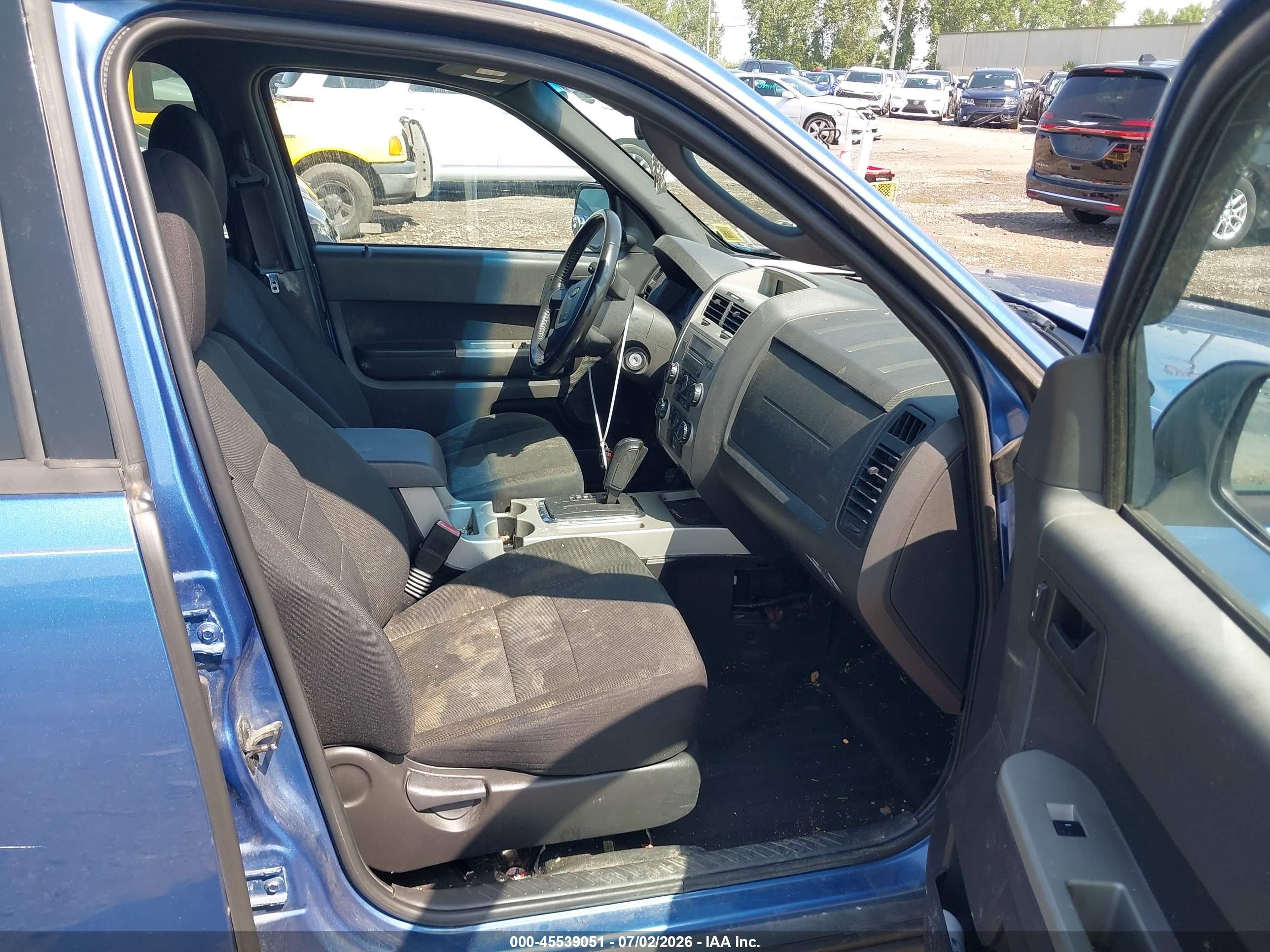 2009 Ford Escape Xlt Blue vin: 1FMCU93G19KA95230