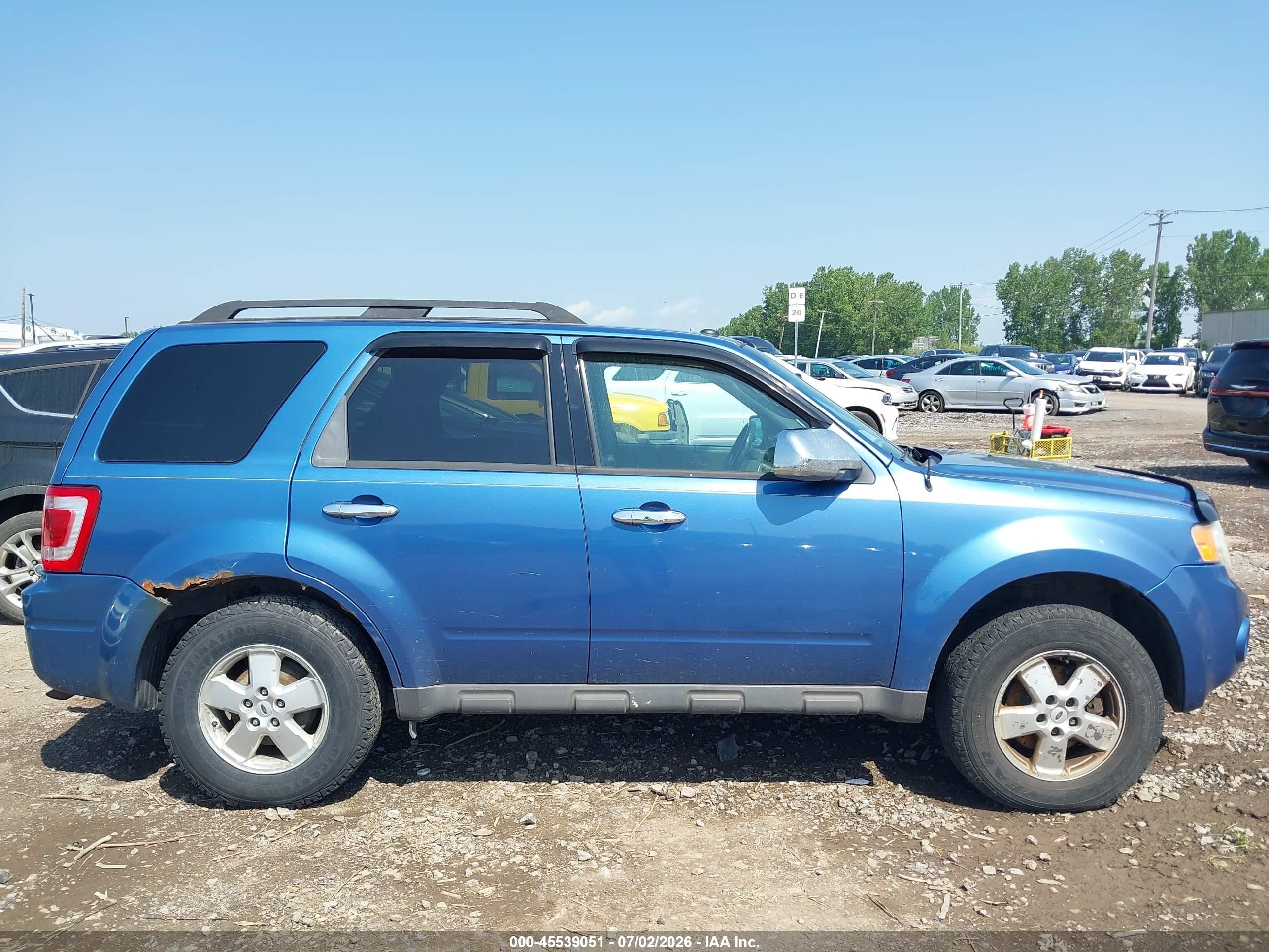 2009 Ford Escape Xlt Blue vin: 1FMCU93G19KA95230