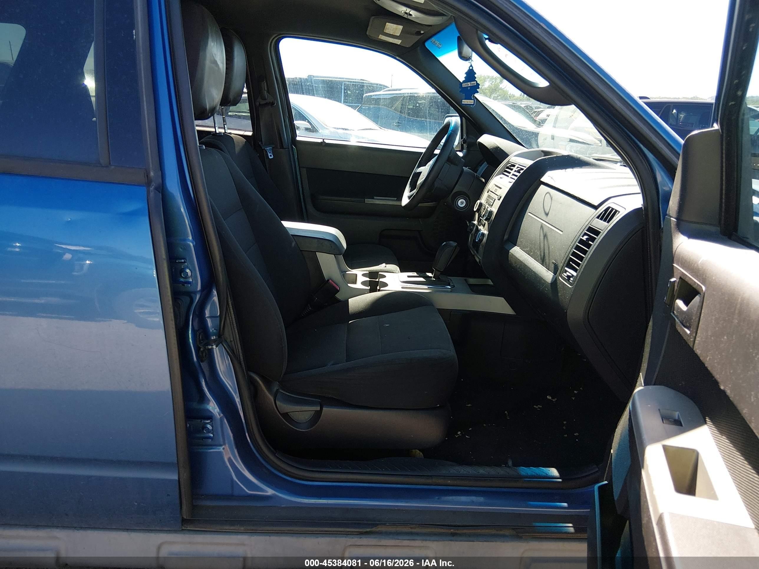 2009 Ford Escape Xlt Blue vin: 1FMCU93G19KB69827