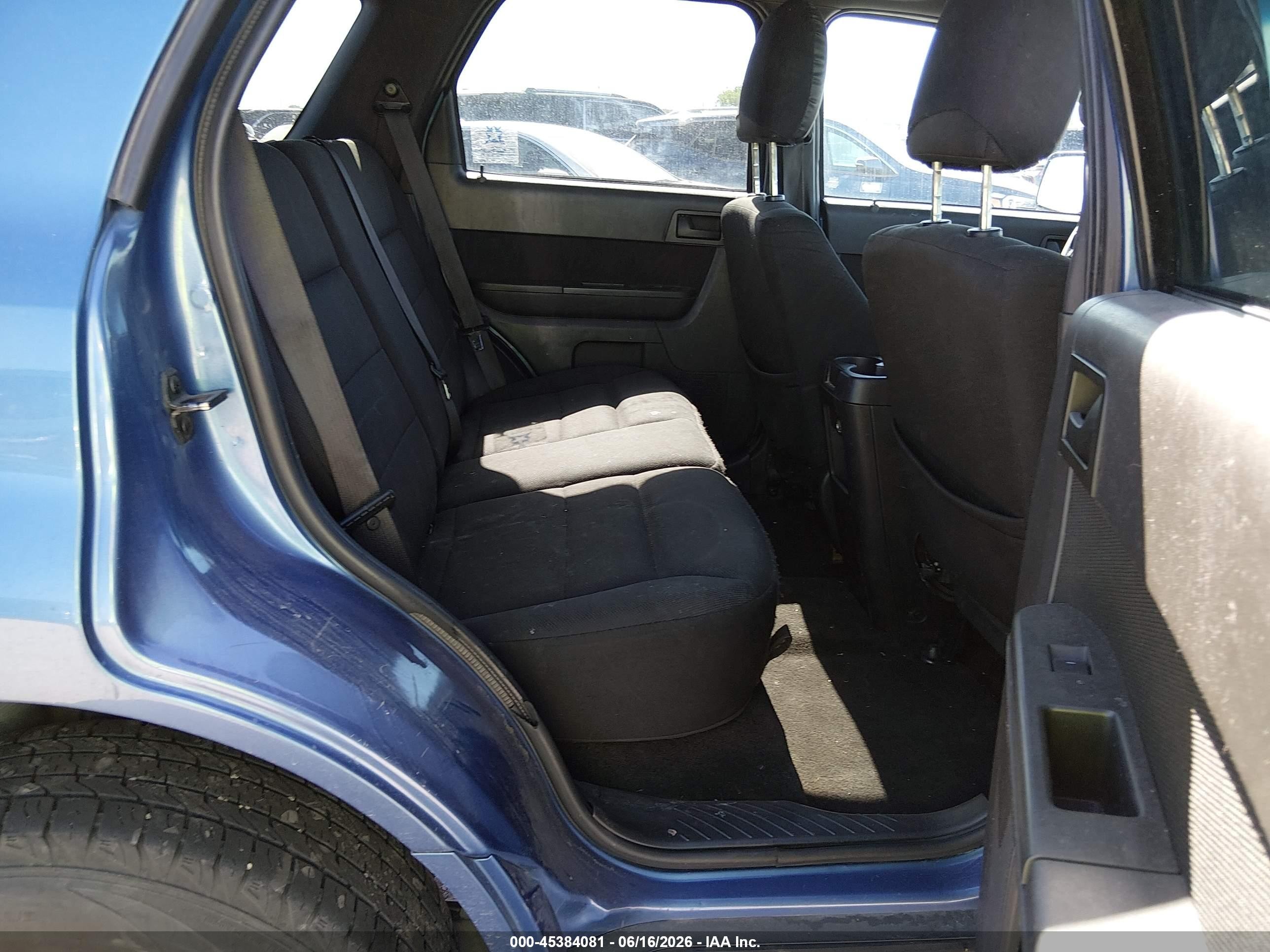 2009 Ford Escape Xlt Blue vin: 1FMCU93G19KB69827