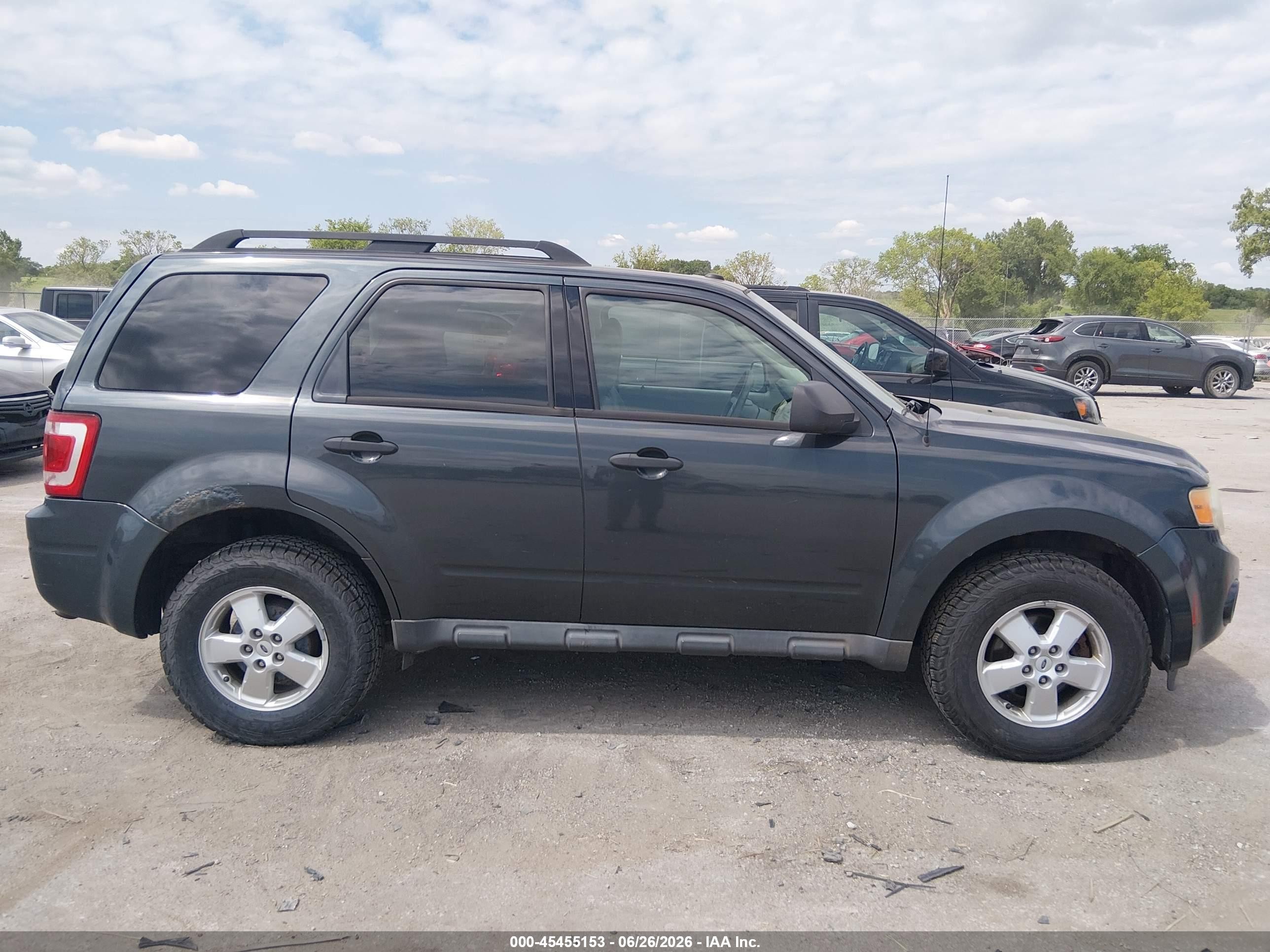 2009 Ford Escape Xlt Gray vin: 1FMCU93G19KC69300