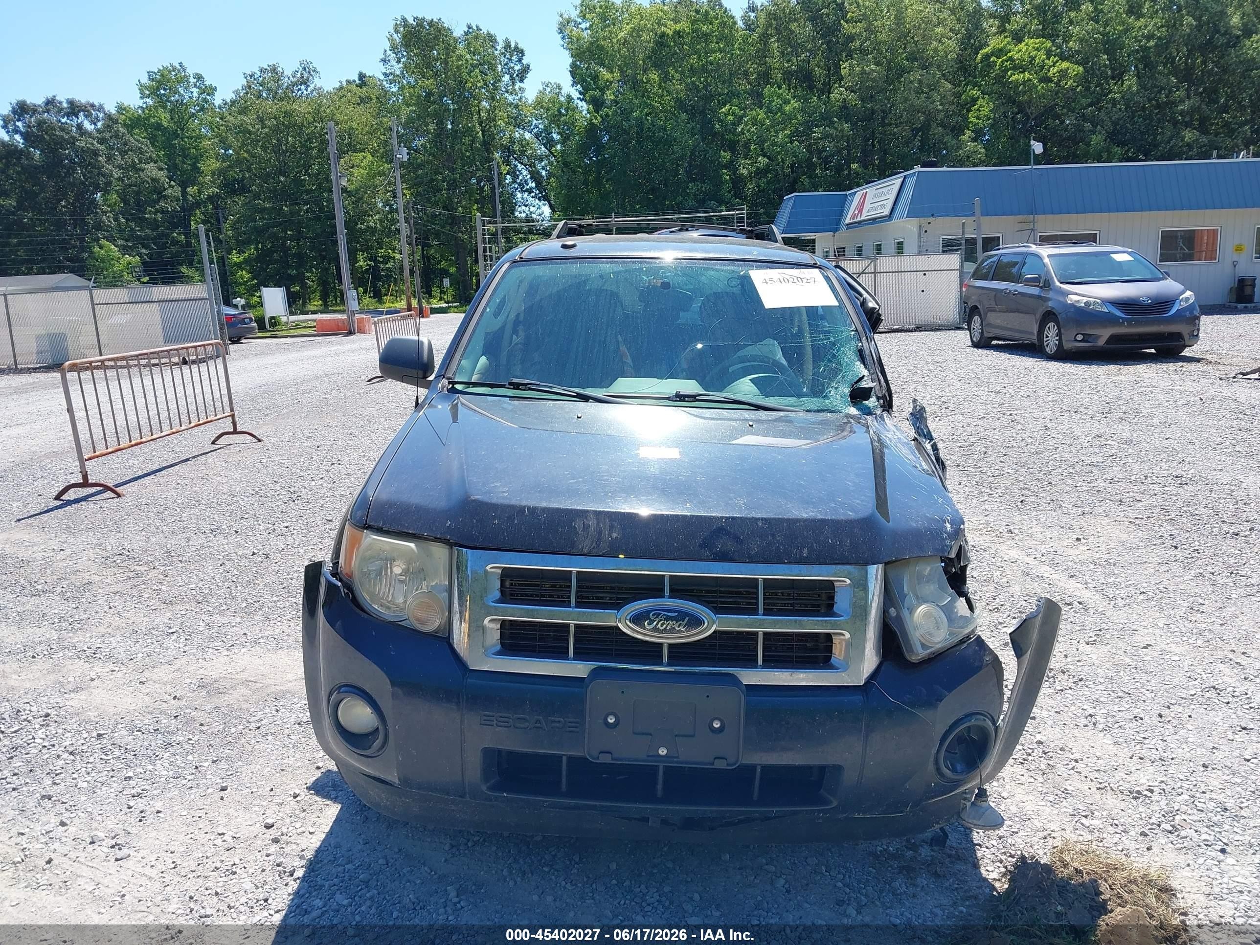 2009 Ford Escape Xlt Red vin: 1FMCU93G29KC30408