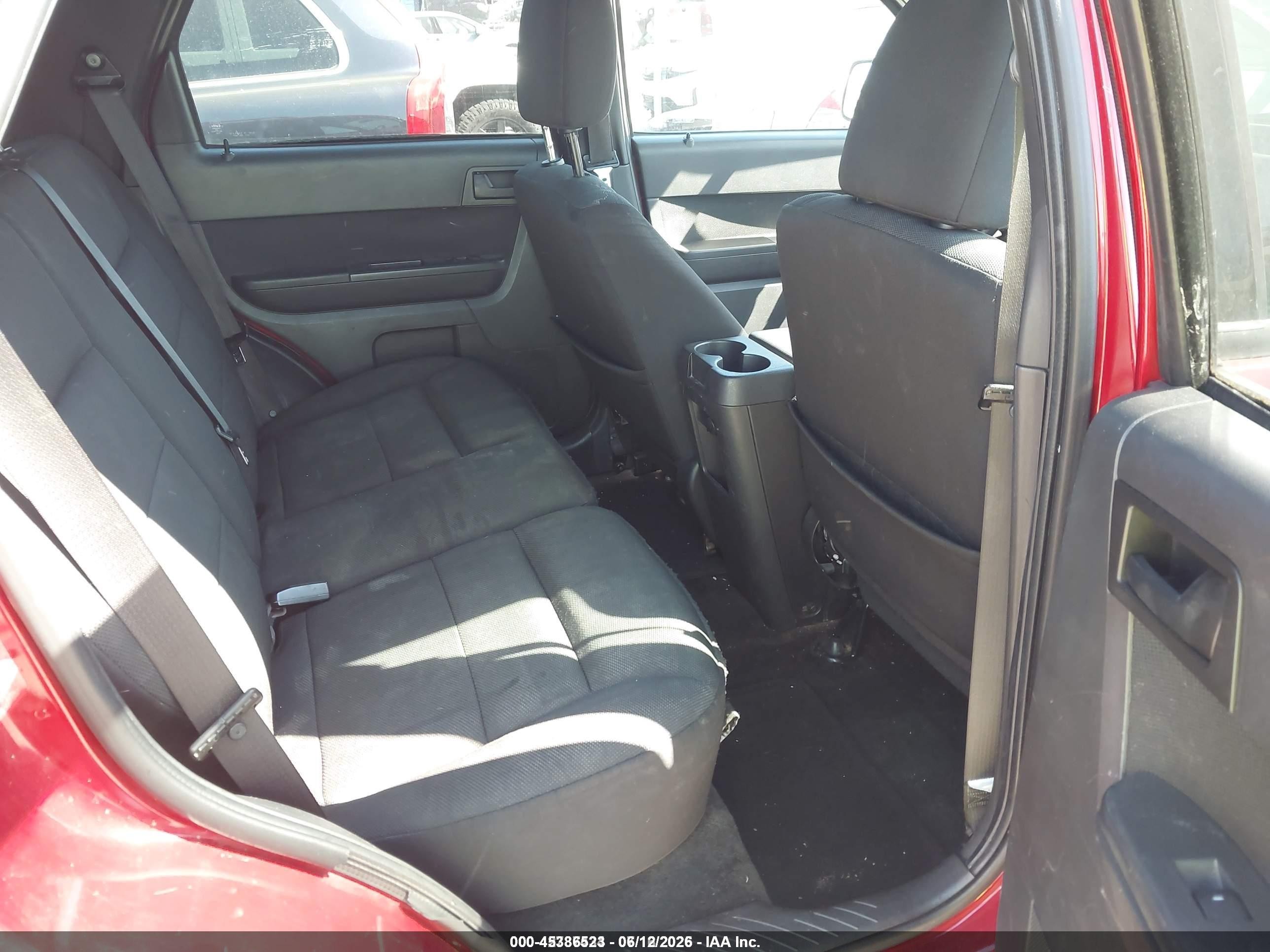 2009 Ford Escape Xlt Red vin: 1FMCU93G39KB21097