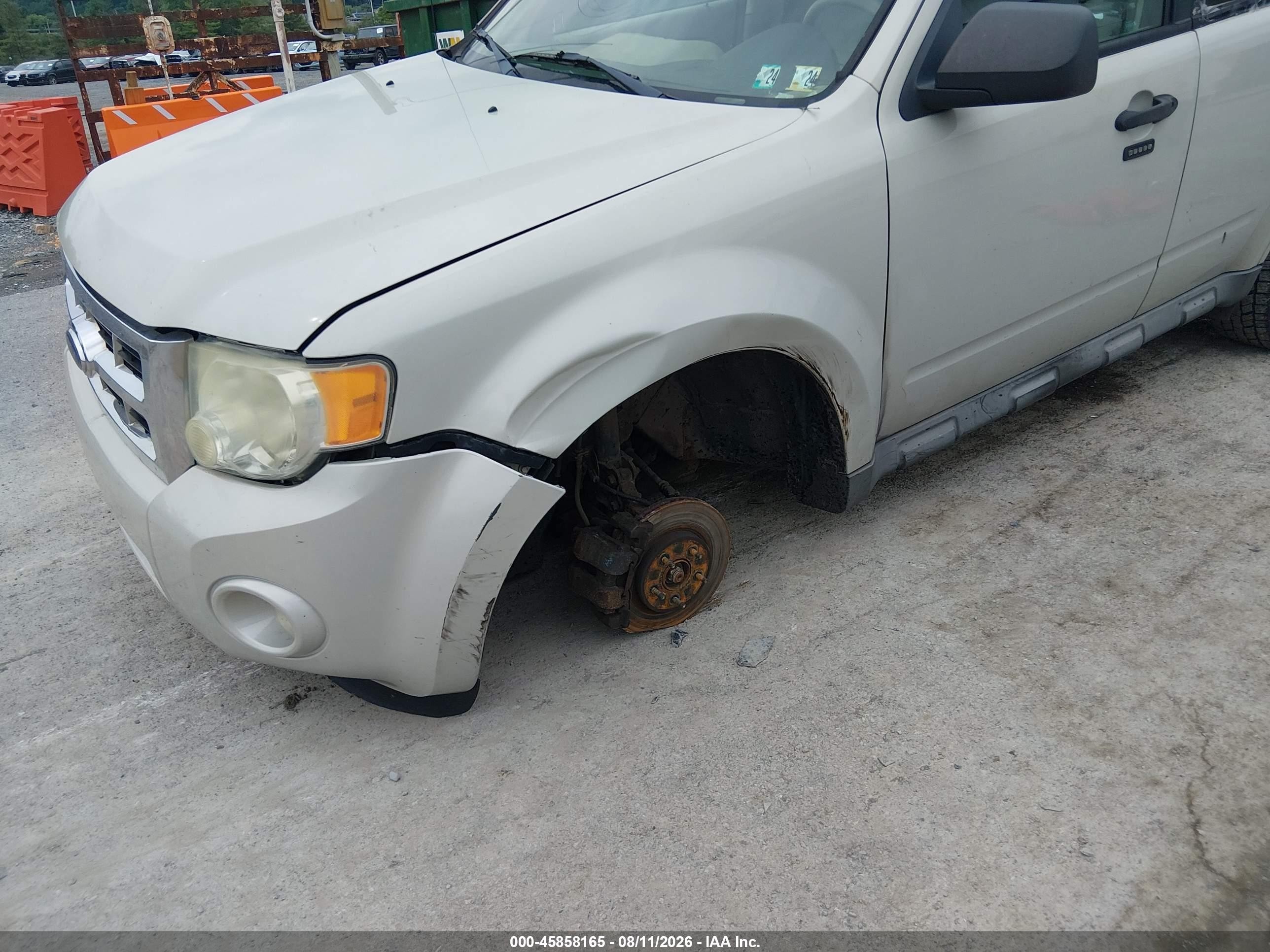 2009 Ford Escape Xlt Cream vin: 1FMCU93G39KC11981