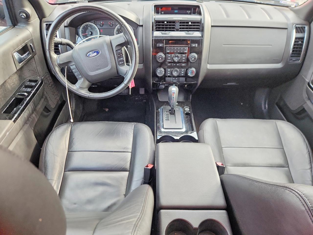 2009 Ford Escape Xlt Red vin: 1FMCU93G39KC58203