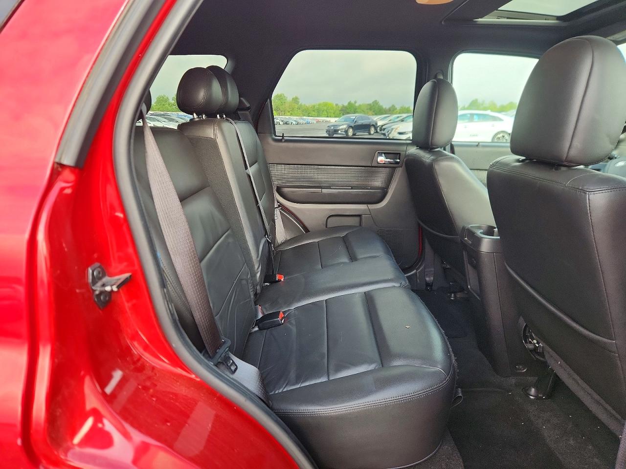 2009 Ford Escape Xlt Red vin: 1FMCU93G39KC58203