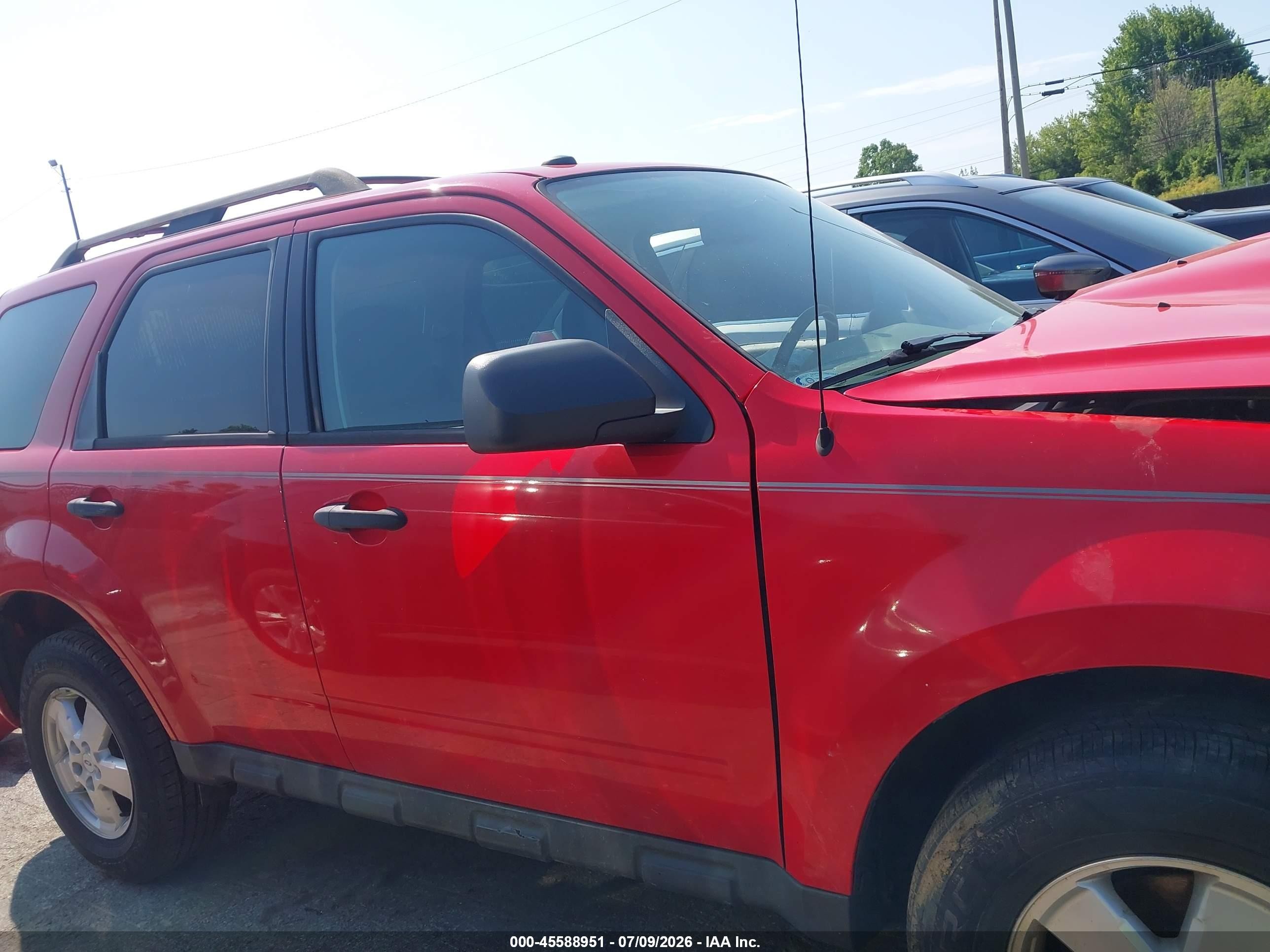 2009 Ford Escape Xlt Red vin: 1FMCU93G49KA57698