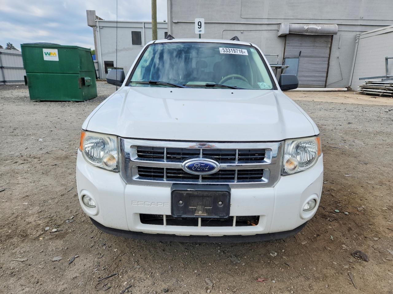 2009 Ford Escape White vin: 1FMCU93G49KA86196
