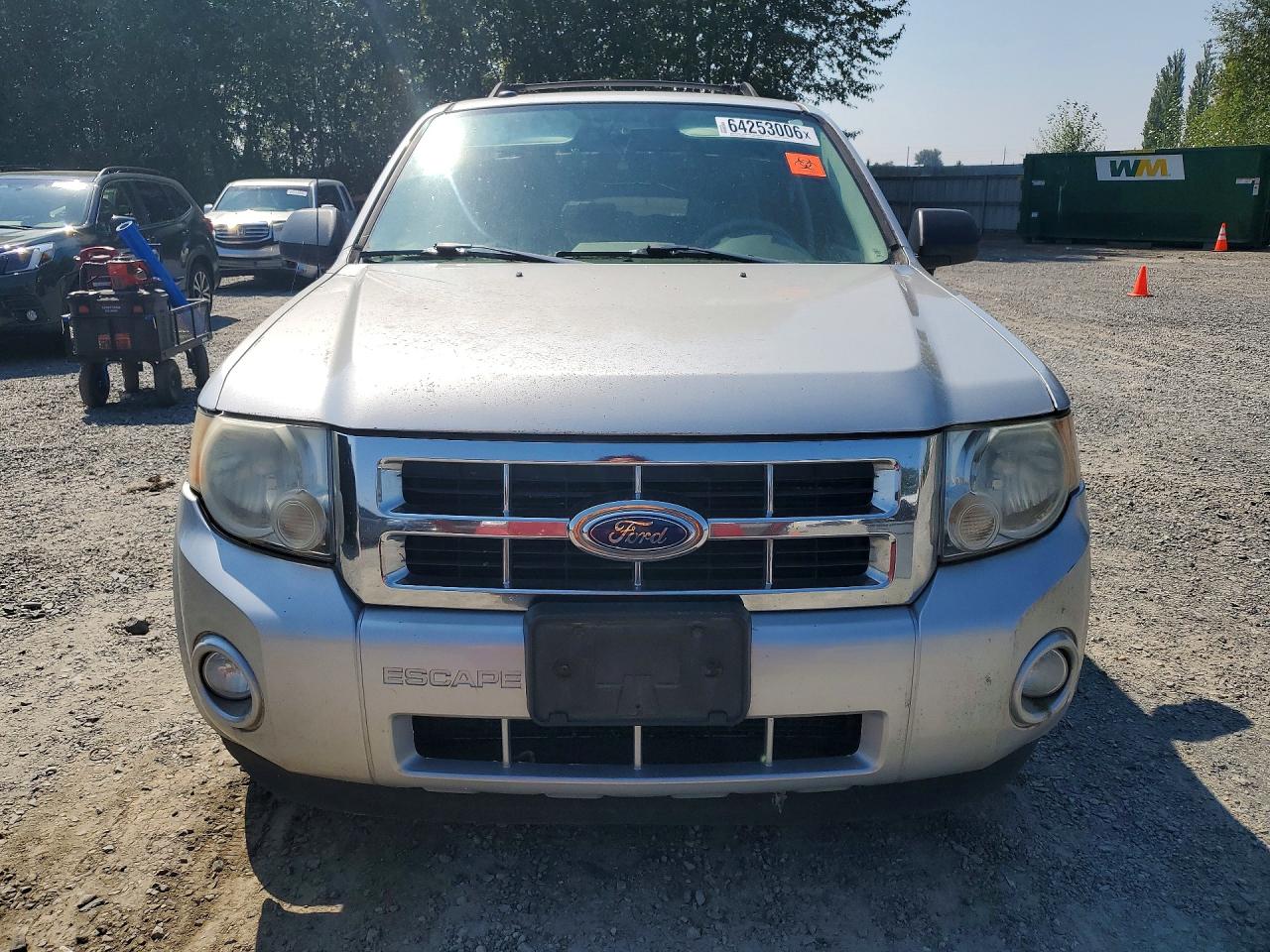 2009 Ford Escape Xlt Silver vin: 1FMCU93G49KB03840