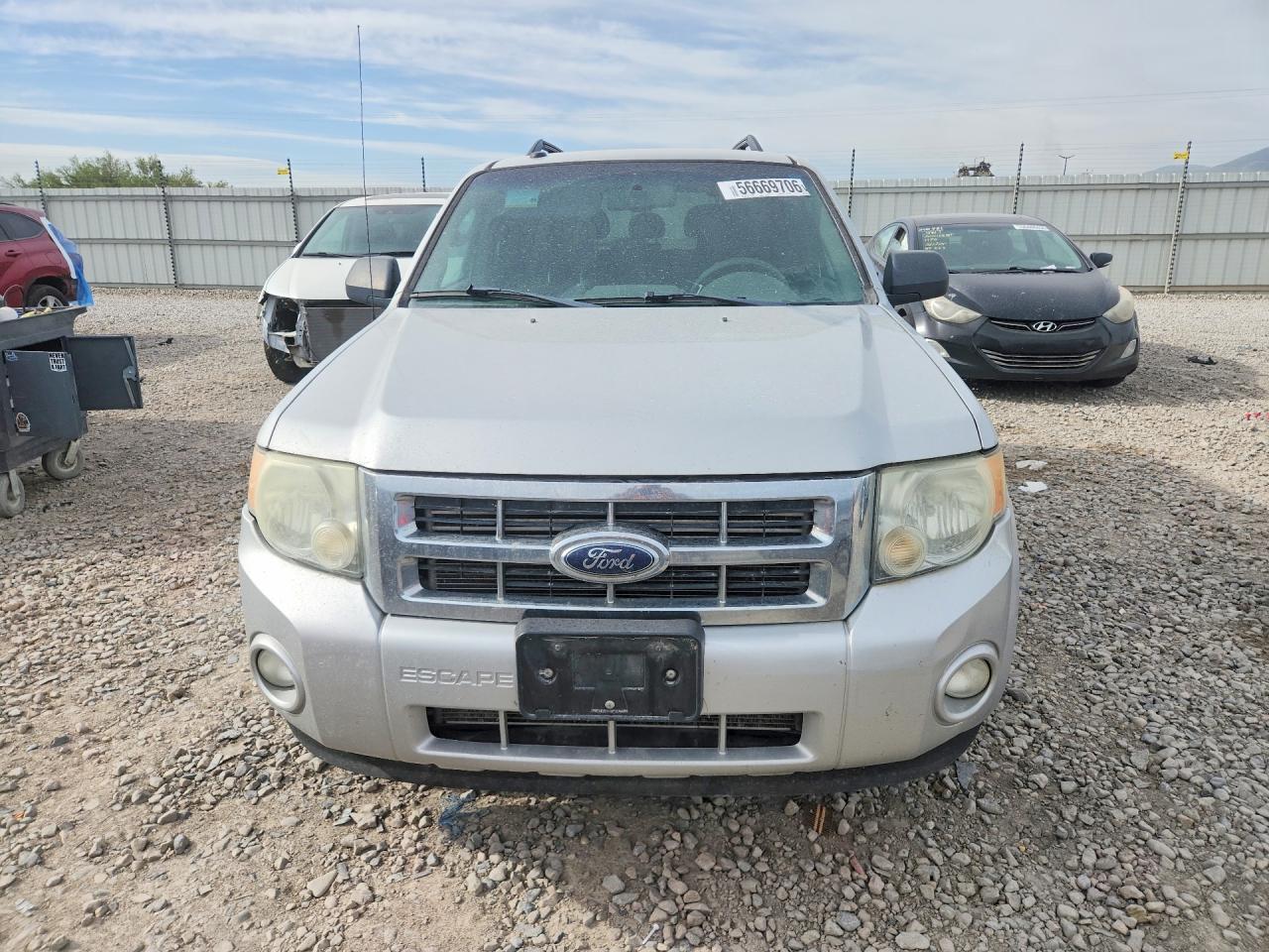 2009 Ford Escape Xlt Silver vin: 1FMCU93G49KB19780