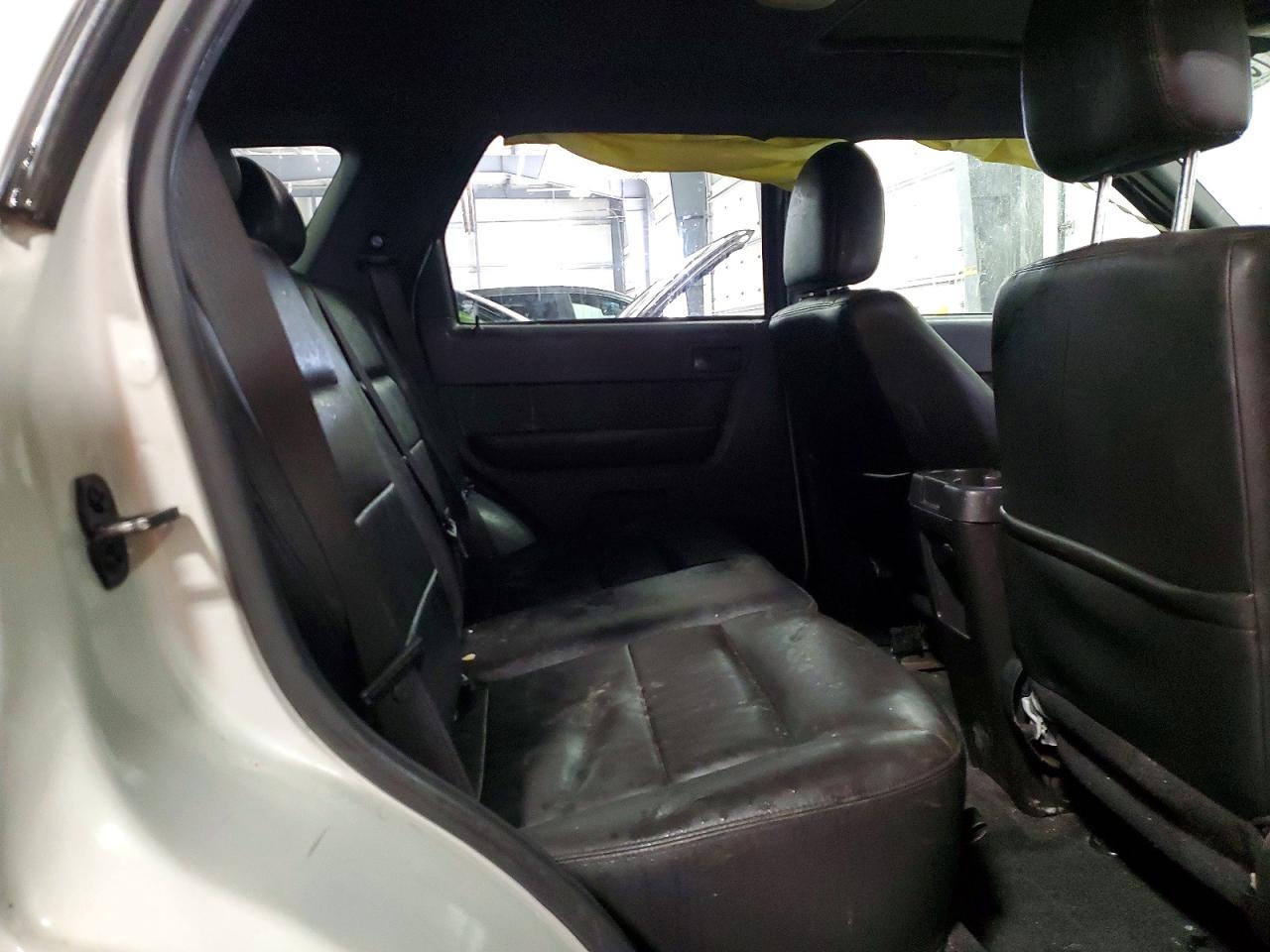 2009 Ford Escape Beige vin: 1FMCU93G59KC98329