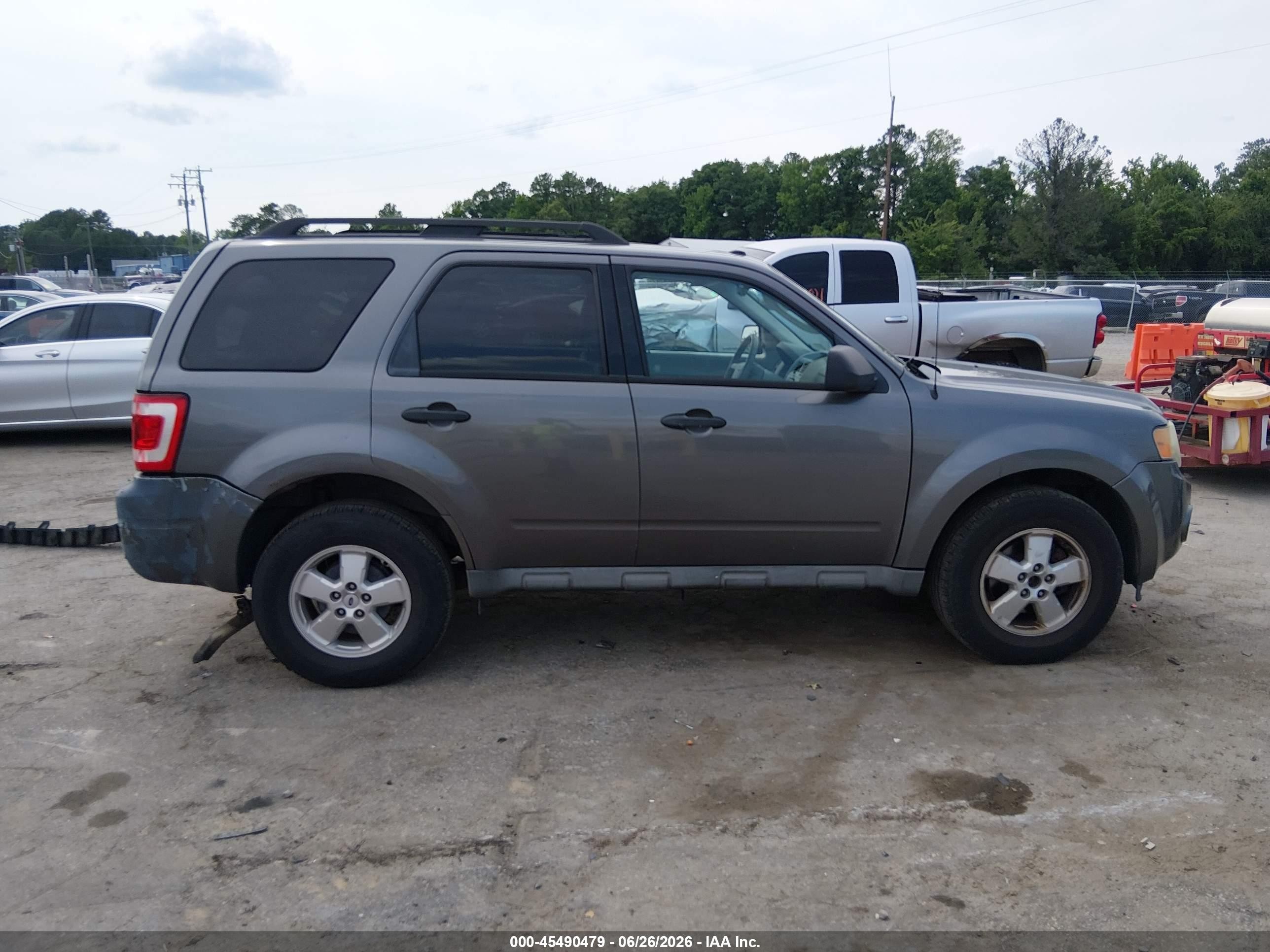 2009 Ford Escape Xlt Gray vin: 1FMCU93G69KB62260