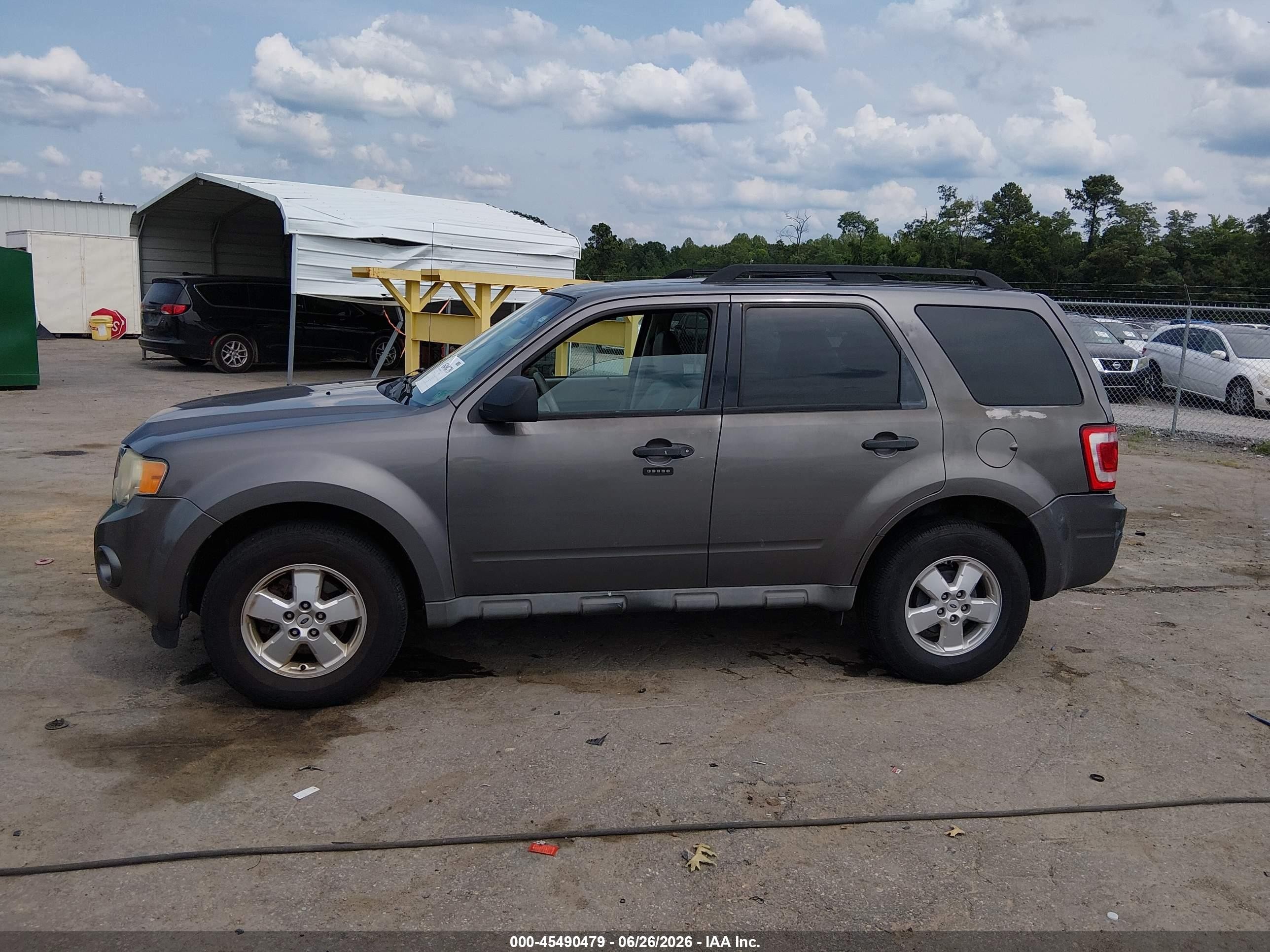 2009 Ford Escape Xlt Gray vin: 1FMCU93G69KB62260