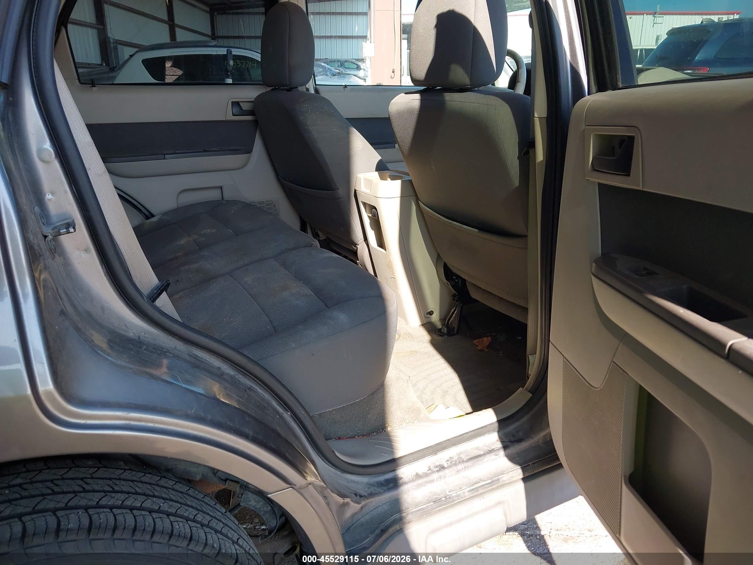 2009 Ford Escape Xlt Gray vin: 1FMCU93G69KC05060
