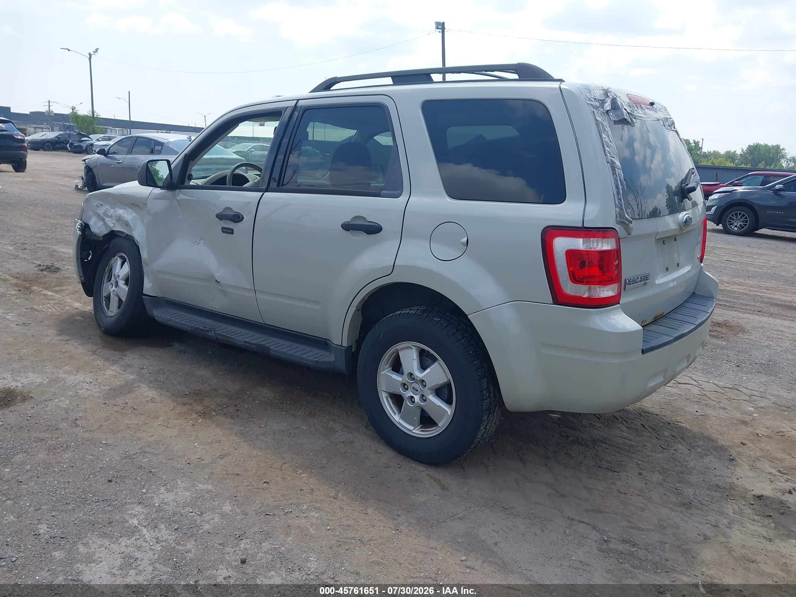 2009 Ford Escape Xlt Cream vin: 1FMCU93G79KB01001