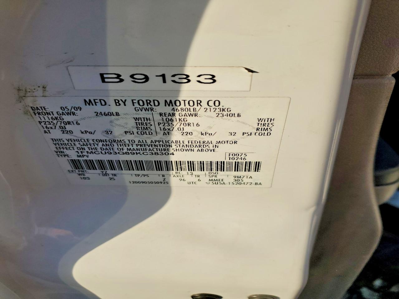 2009 Ford Escape Xlt White vin: 1FMCU93G89KC38304