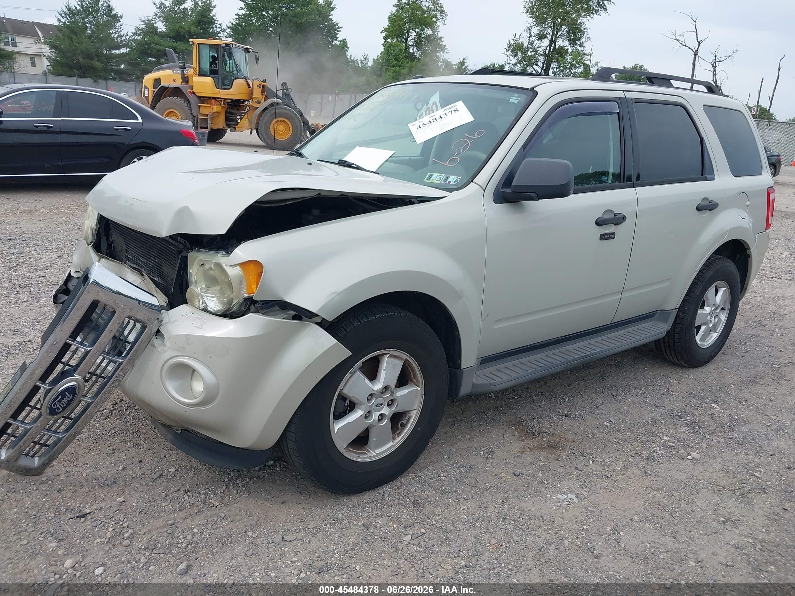 2009 Ford Escape Xlt White vin: 1FMCU93G89KC47147