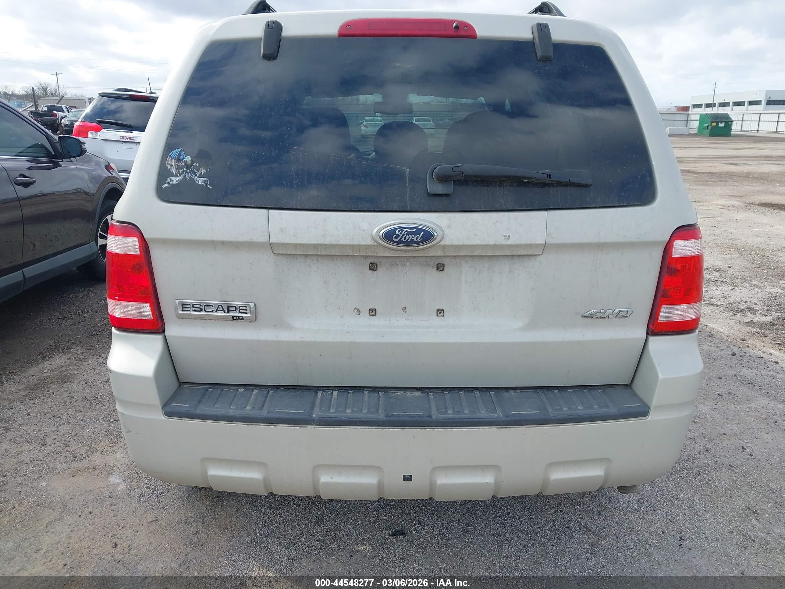 2009 Ford Escape Xlt Beige vin: 1FMCU93G99KB77593
