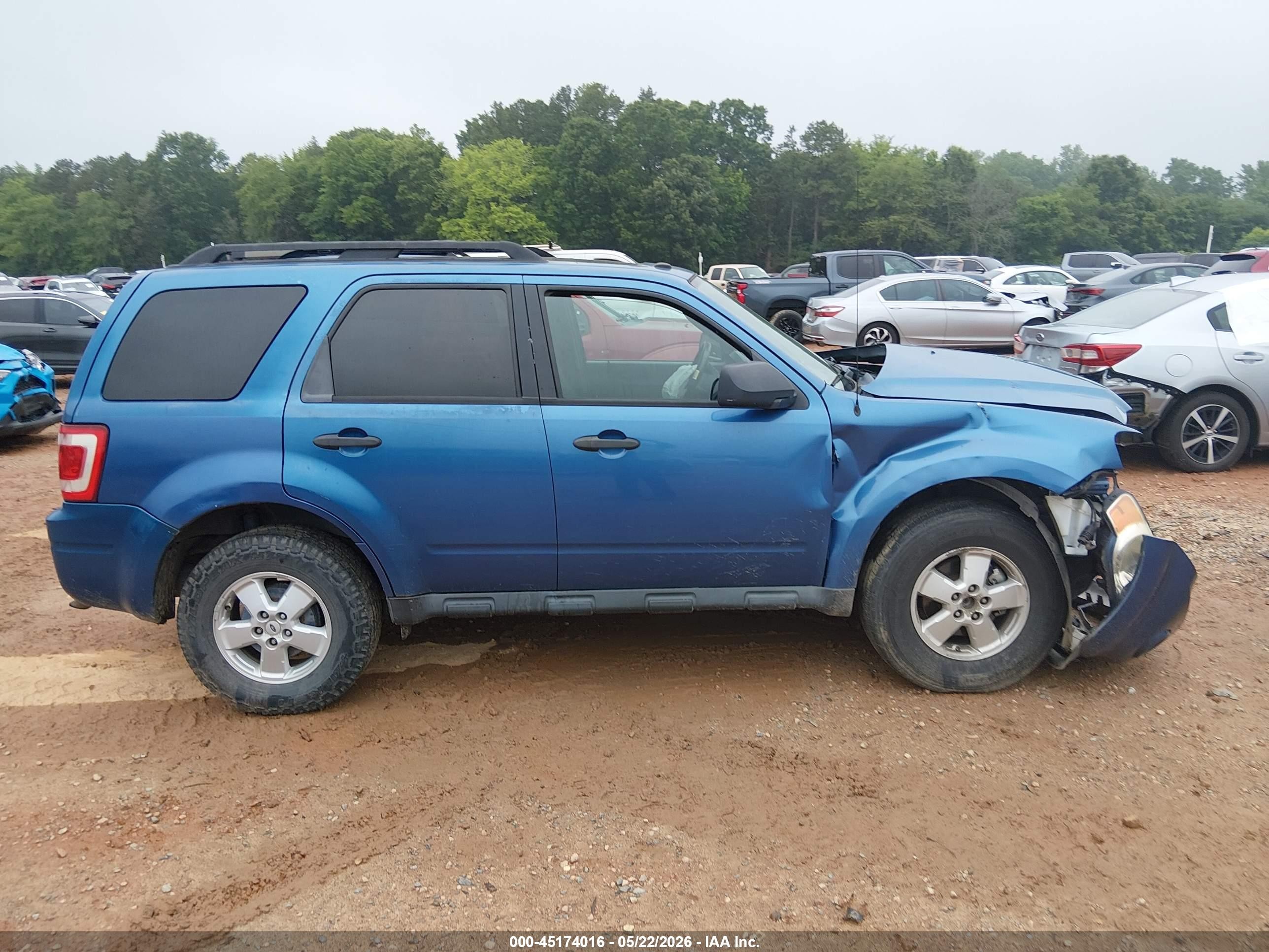 2009 Ford Escape Xlt Blue vin: 1FMCU93GX9KA02544