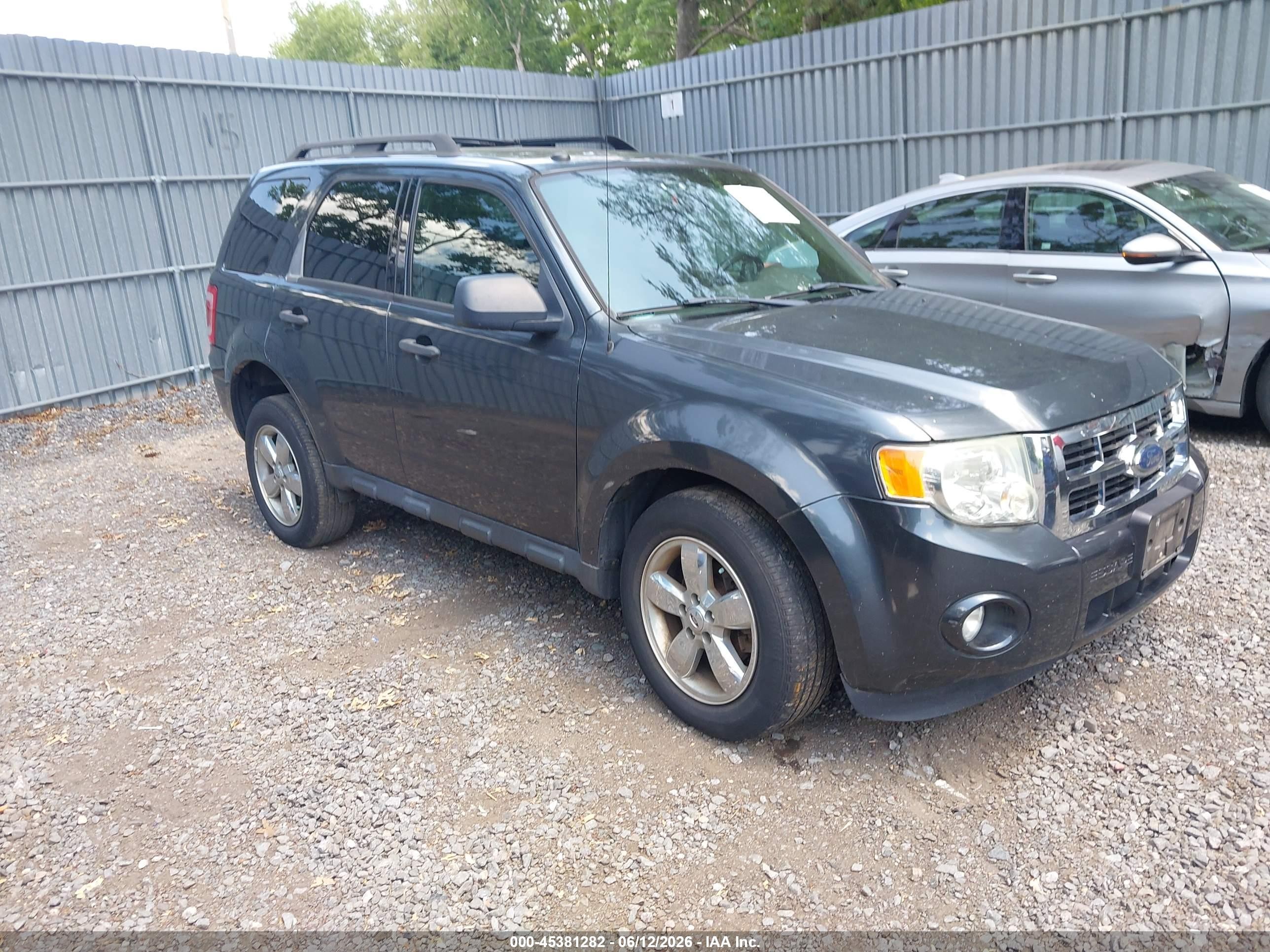 2009 Ford Escape Xlt Серый vin: 1FMCU93GX9KA07601