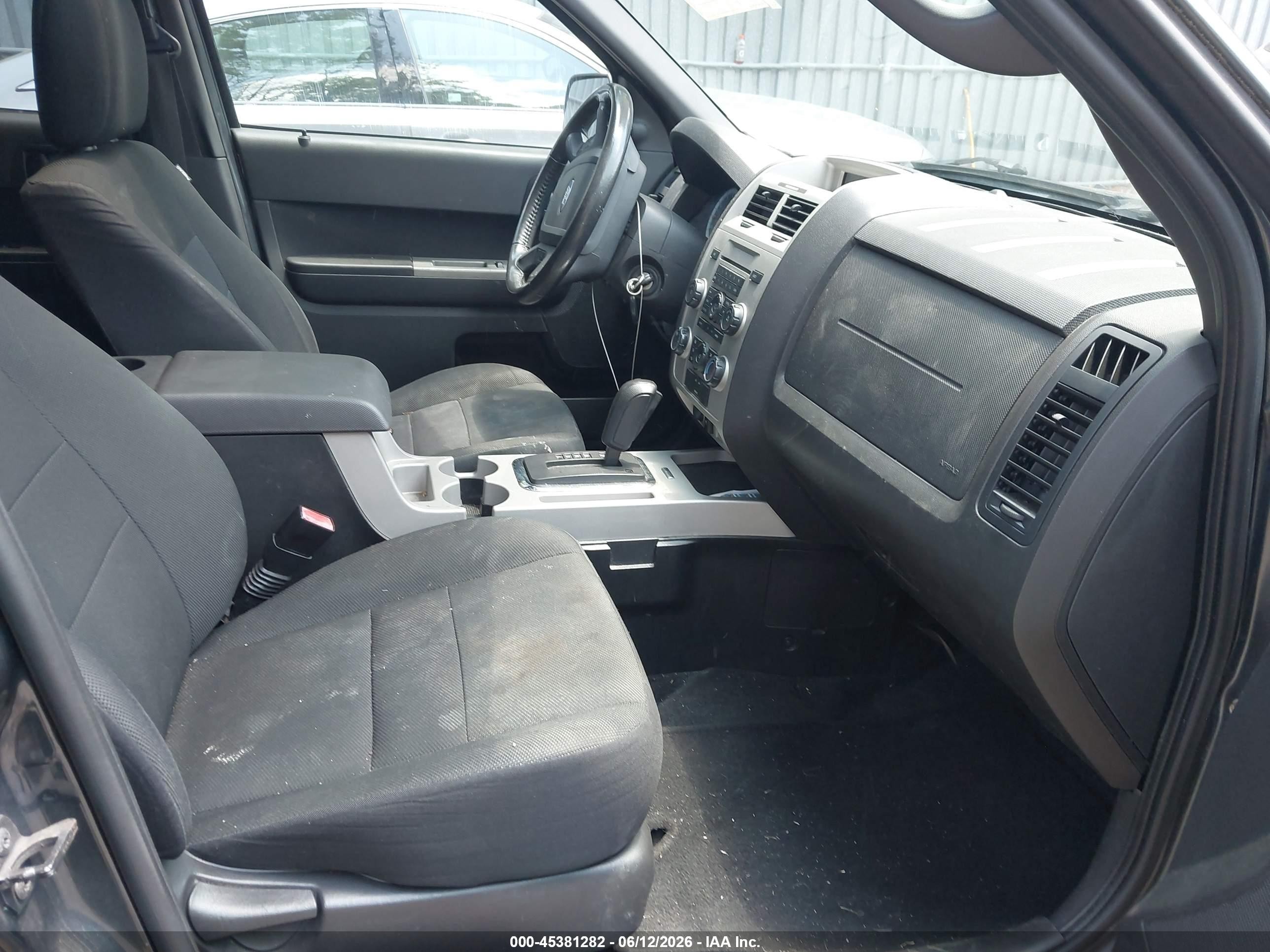 2009 Ford Escape Xlt Серый vin: 1FMCU93GX9KA07601