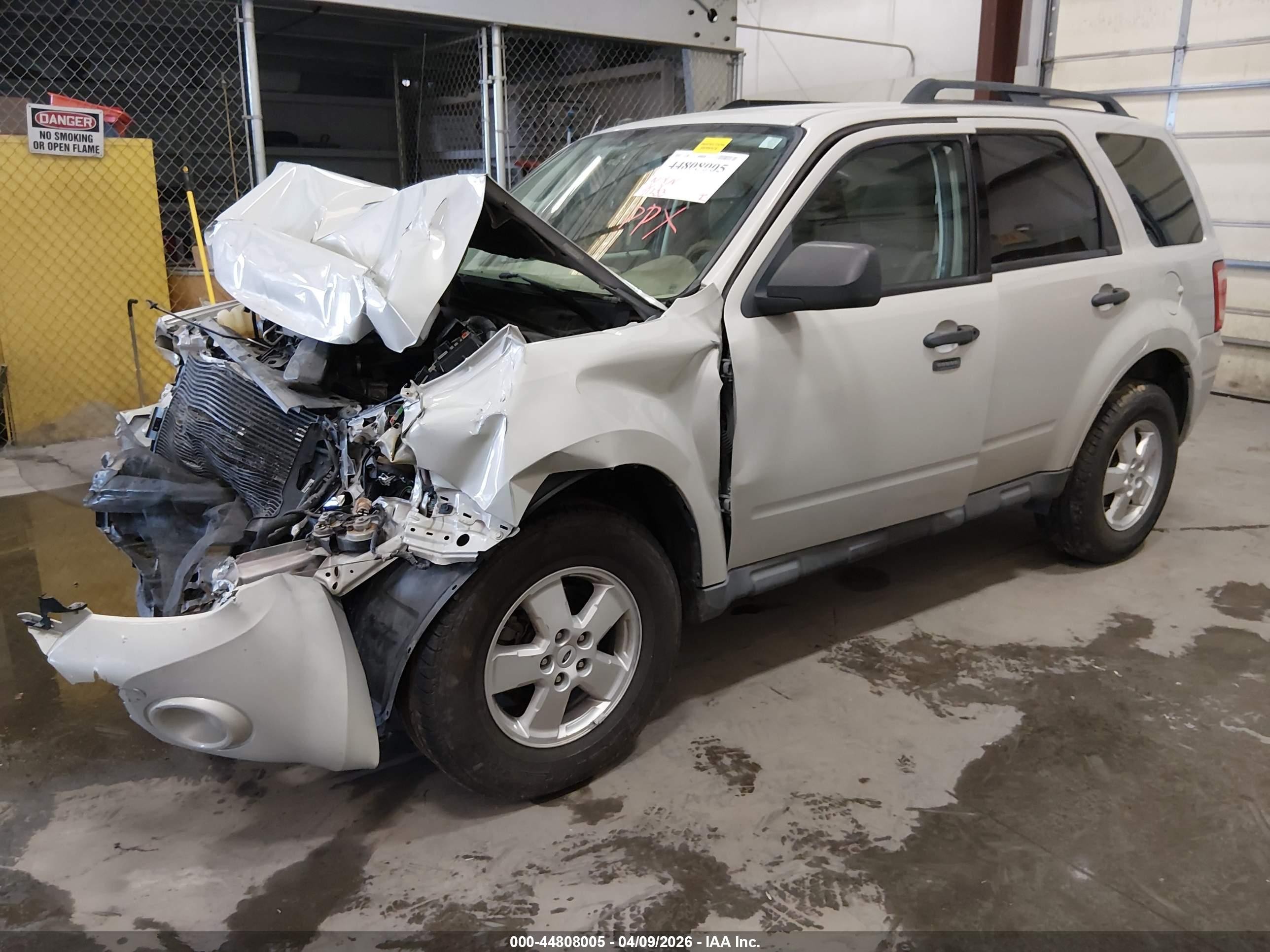 2009 Ford Escape Xlt Gray vin: 1FMCU93GX9KB96654