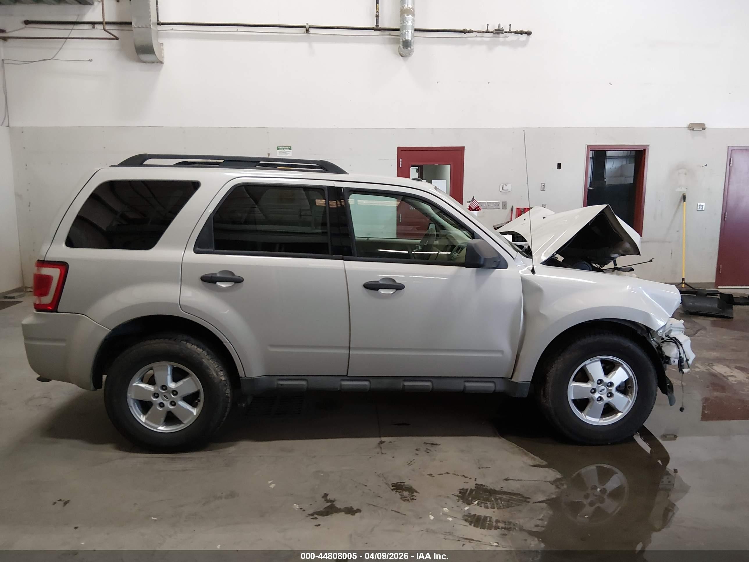 2009 Ford Escape Xlt Gray vin: 1FMCU93GX9KB96654