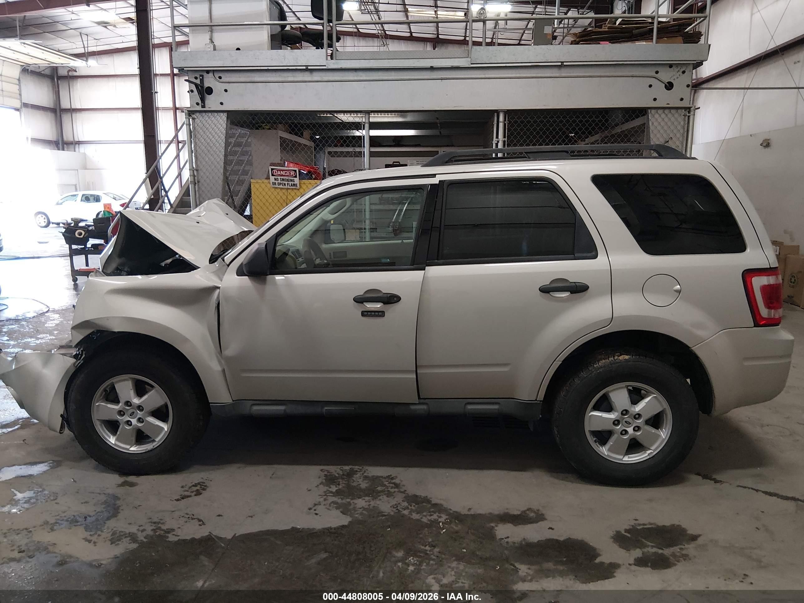 2009 Ford Escape Xlt Gray vin: 1FMCU93GX9KB96654