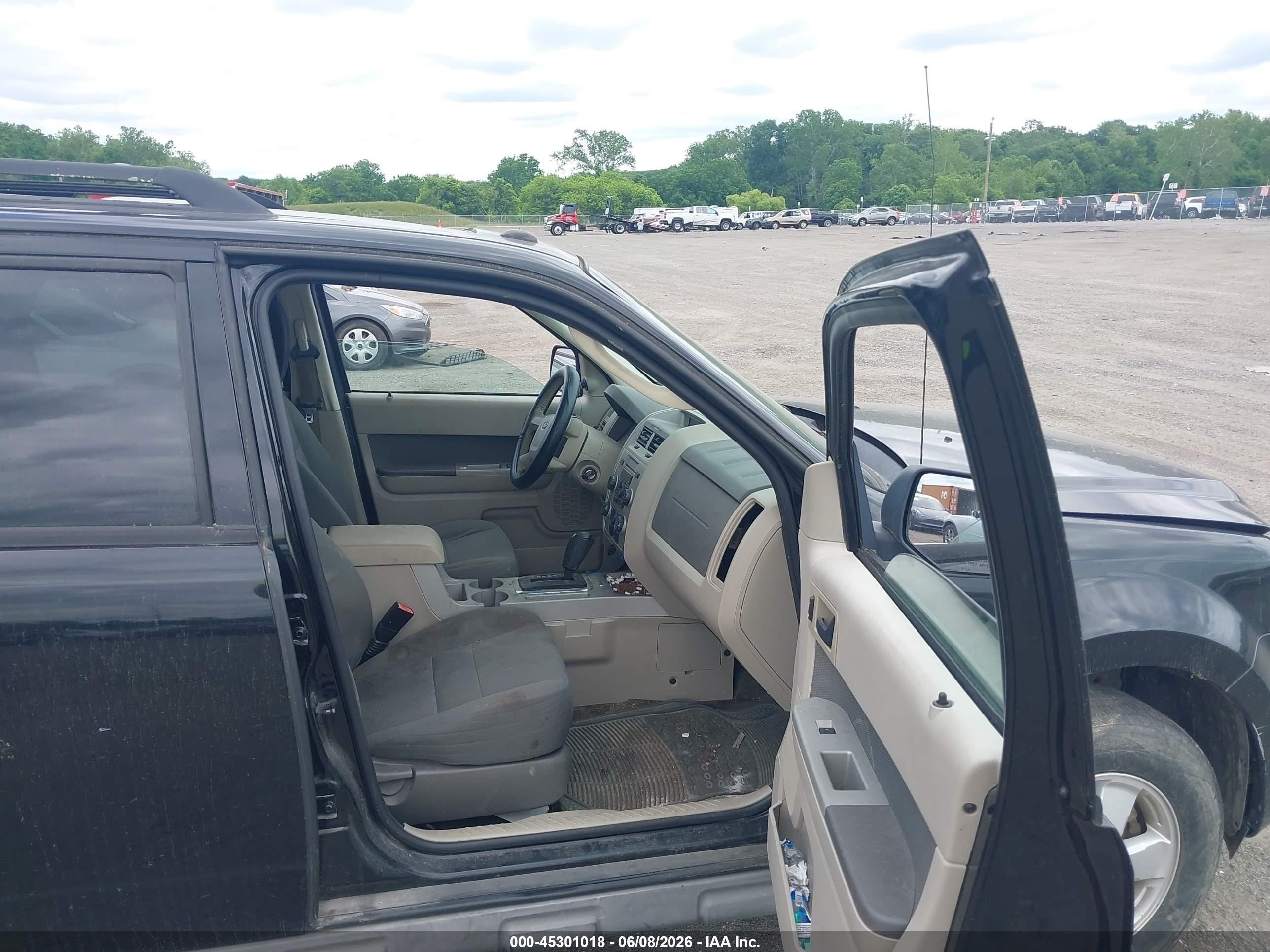 2009 Ford Escape Xlt Black vin: 1FMCU93GX9KC26008