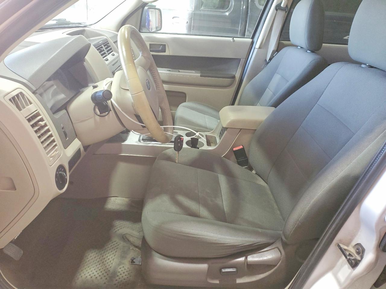 2009 Ford Escape Xlt Белый vin: 1FMCU93GX9KC35050