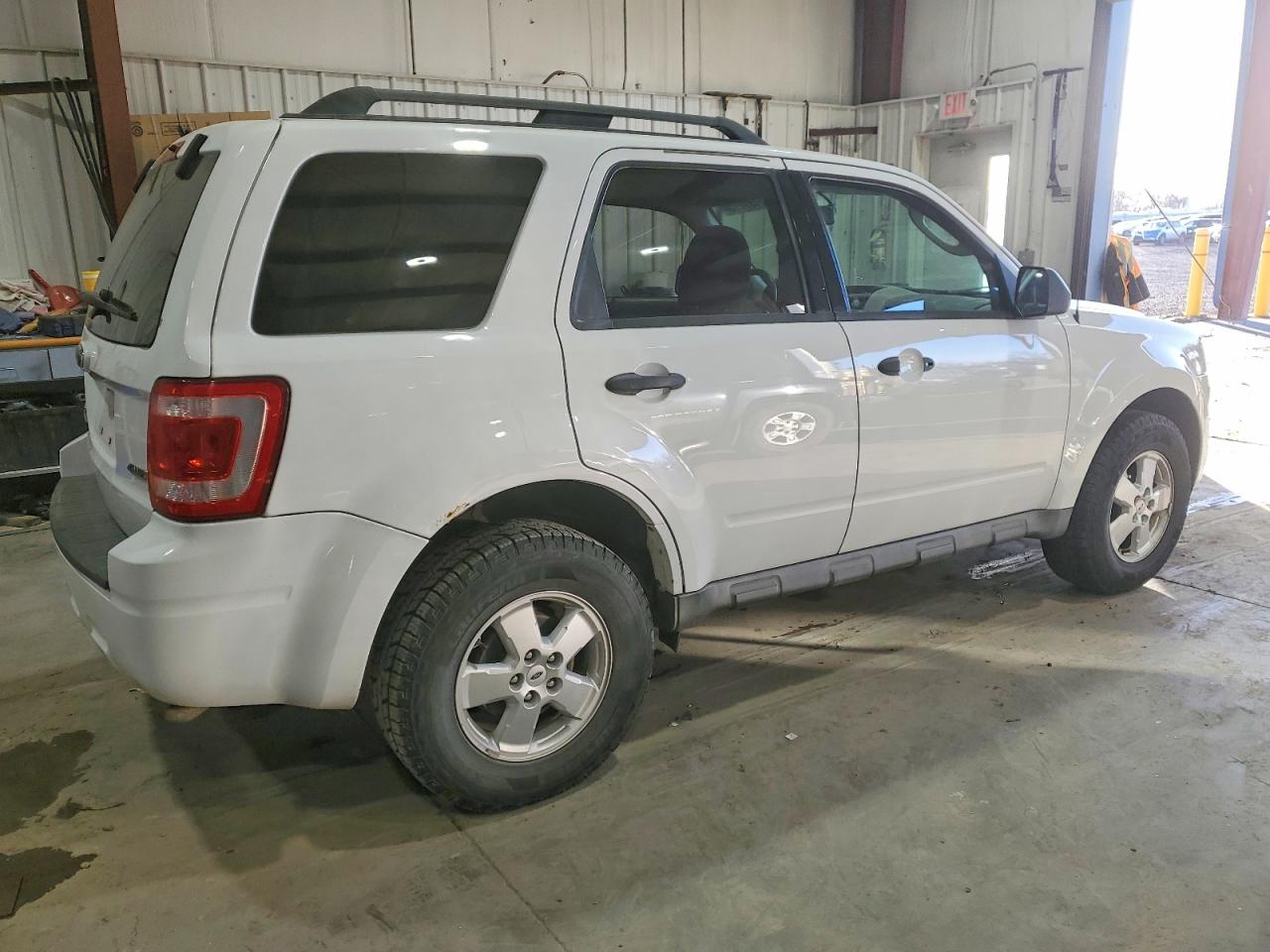 2009 Ford Escape Xlt Белый vin: 1FMCU93GX9KC35050