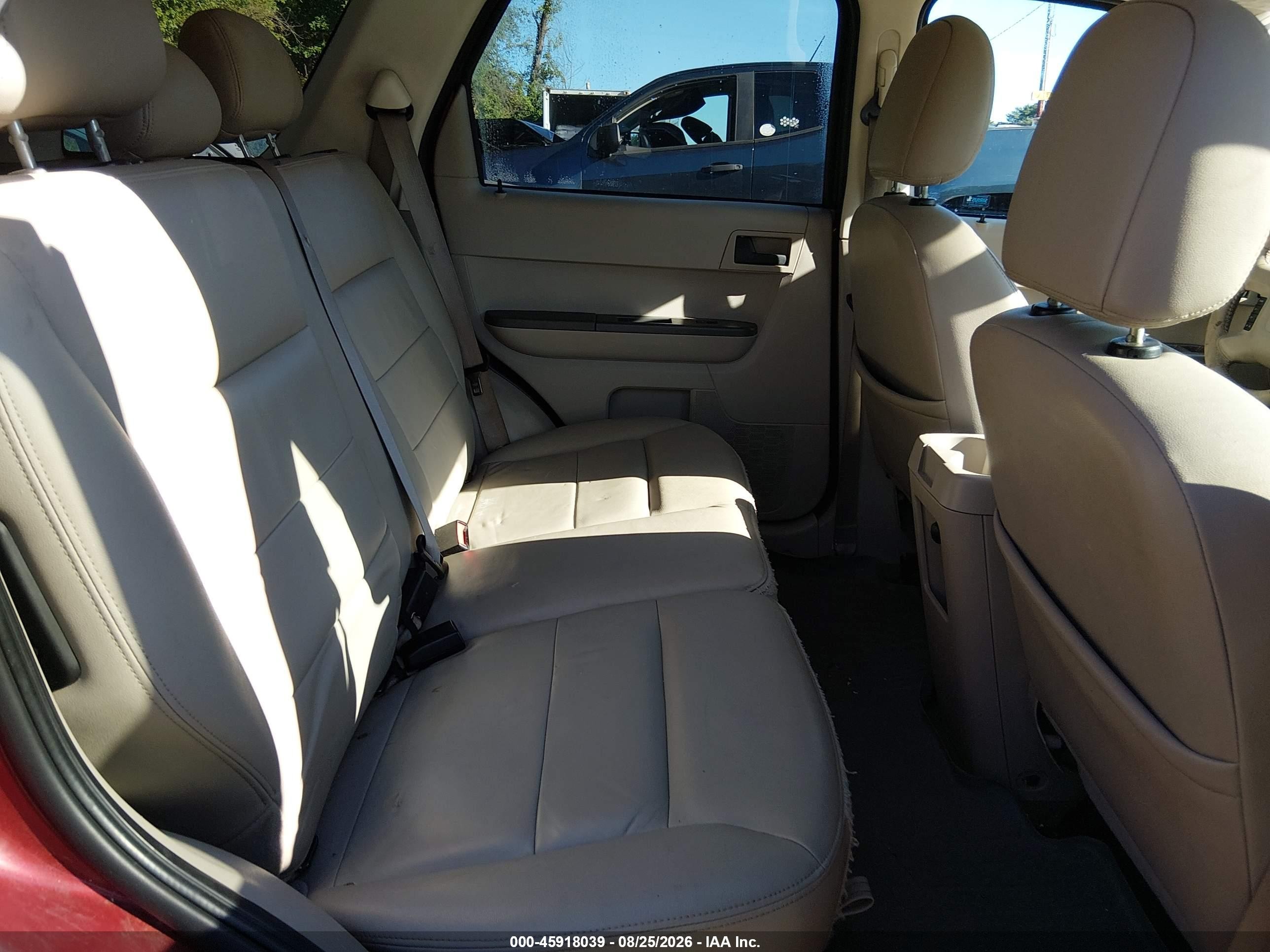 2008 Ford Escape Xlt Red vin: 1FMCU93Z08KA28148